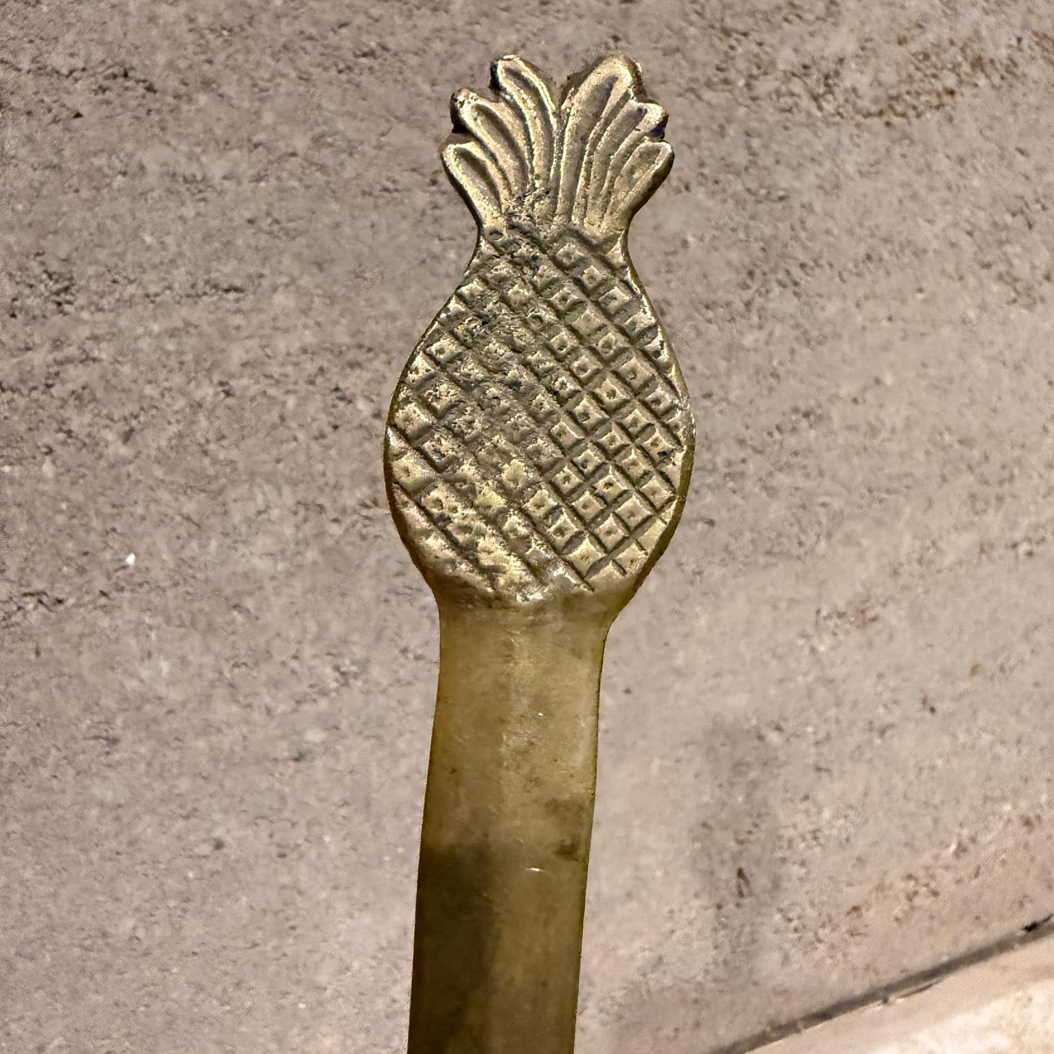 Ananas Skulptur Brieföffner aus massivem Messing im Angebot 1