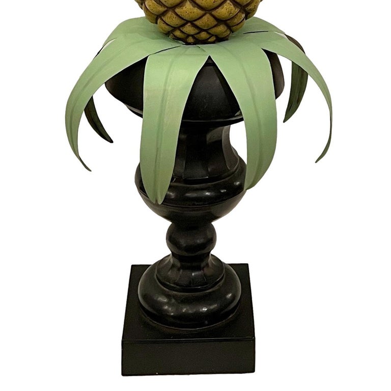 Pineapple Shaped Painted Tole Lamp For Sale at 1stDibs
