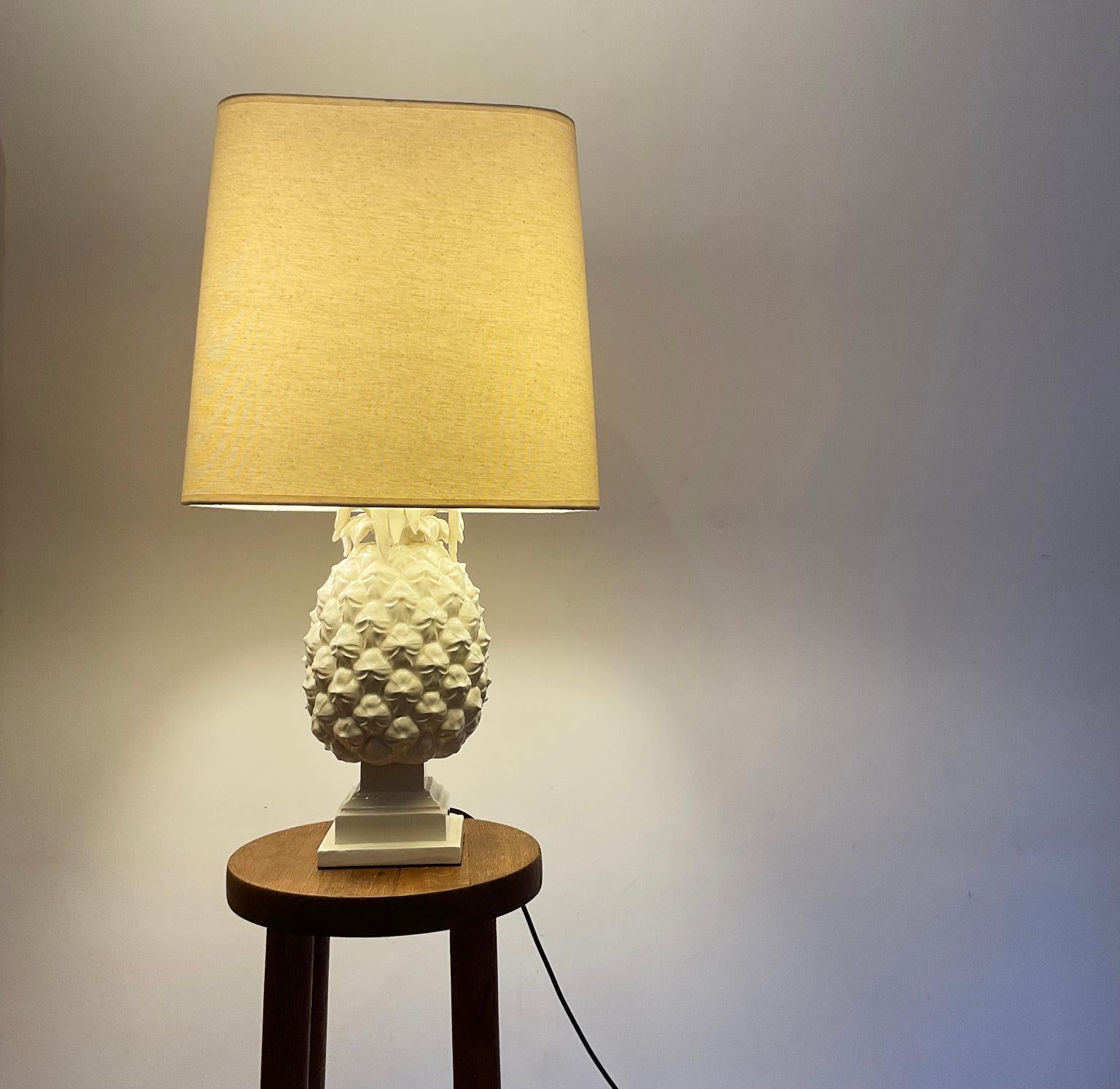 Pineapple Table Lamp in White Glazed Ceramic from Italy 1970s For Sale 1