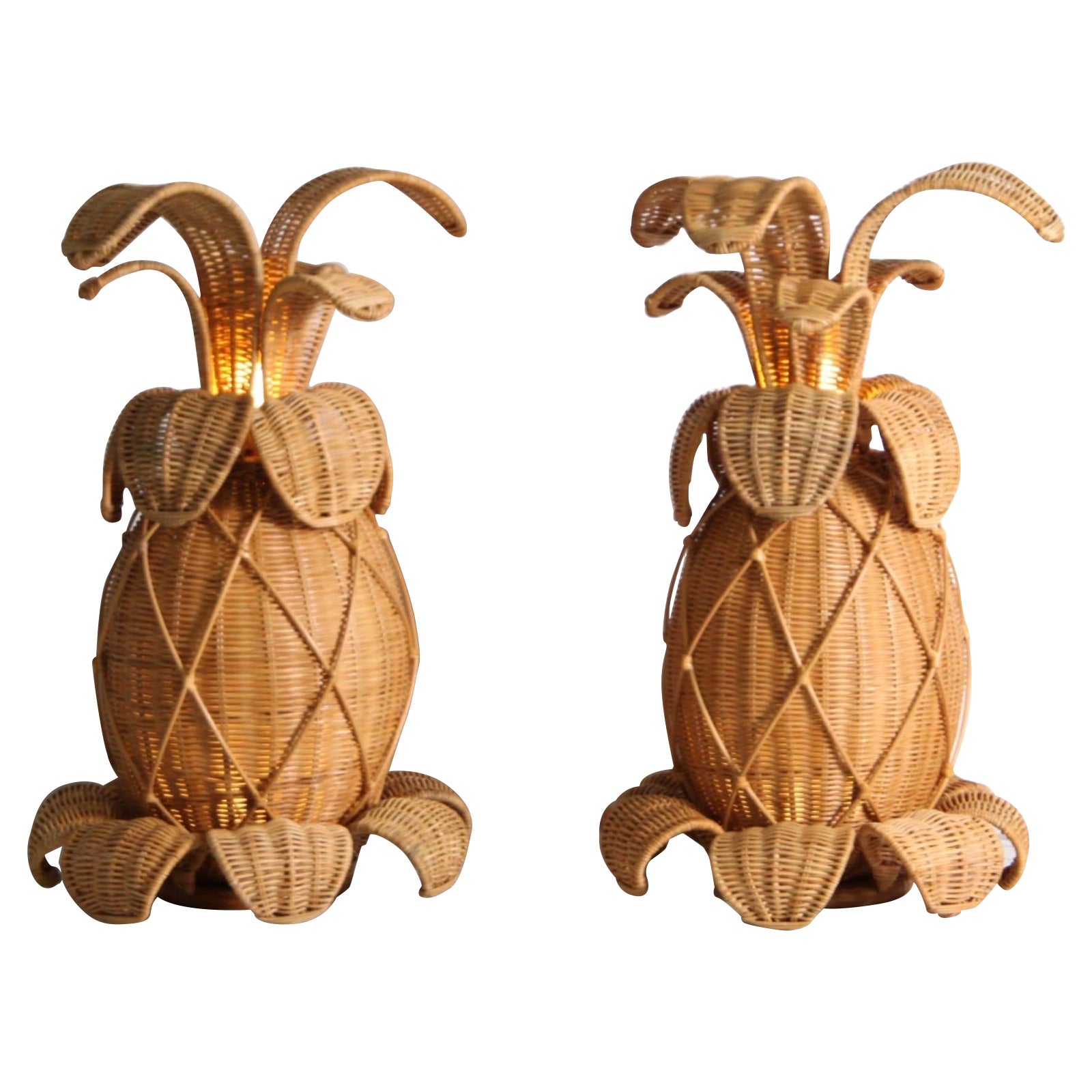 "Pineapple" wicker lamps