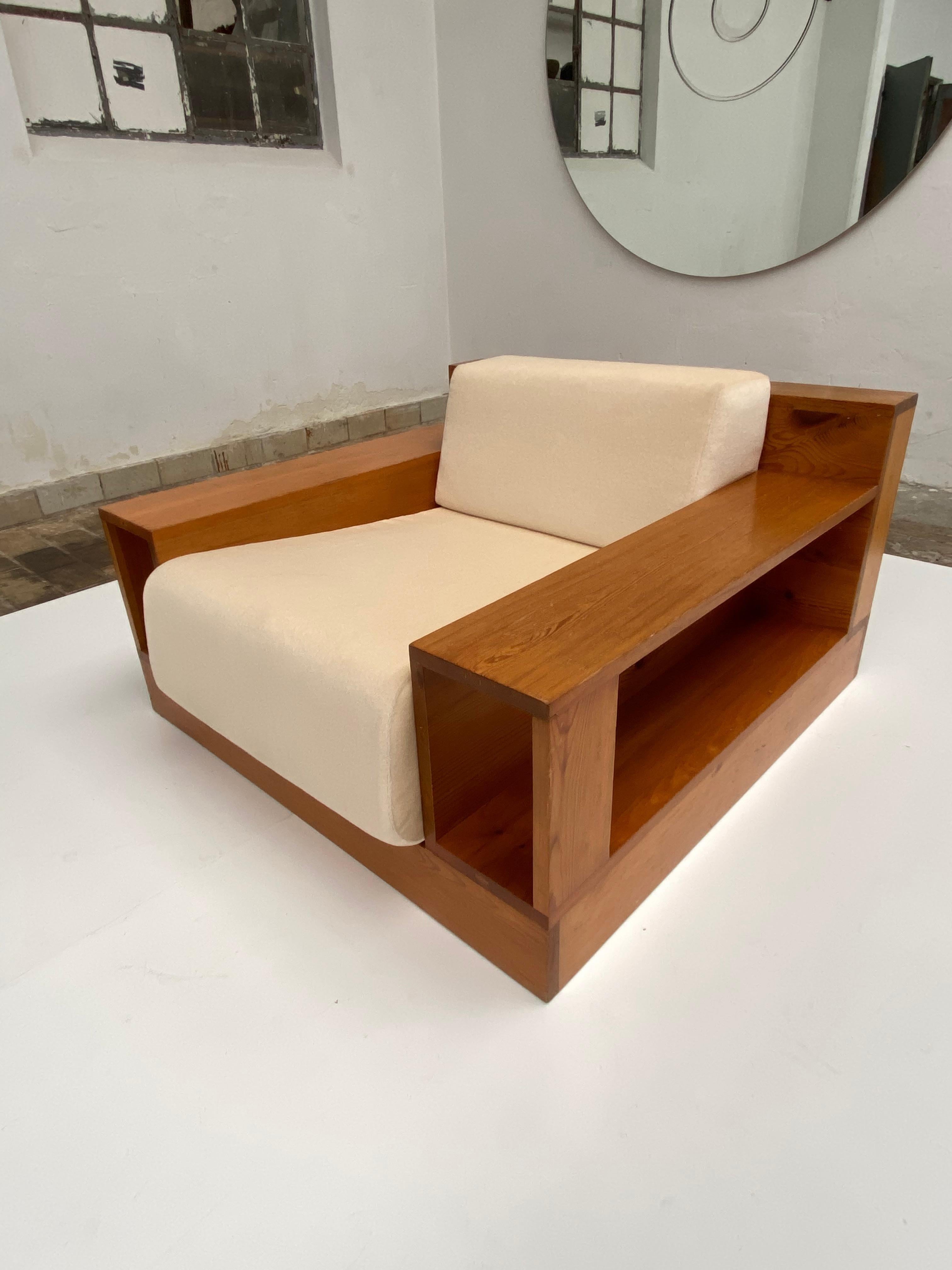 Pinewood and Mohair Lounge Chairs and Table by Gianfranco Fini, Poltronova, 1974 6