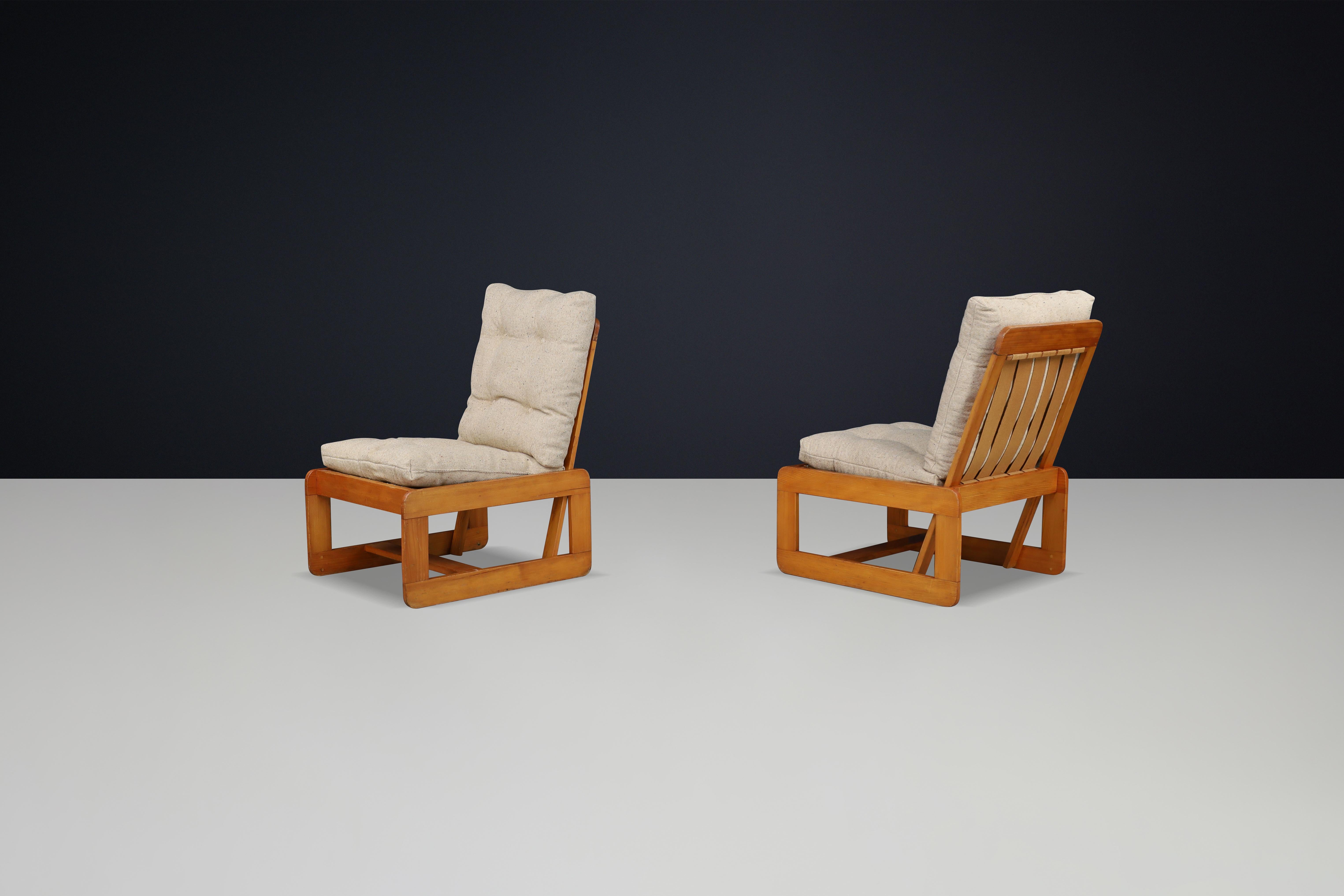 Pinewood Lounge Chairs In Original Jute Fabric Italy 1970s For Sale 1