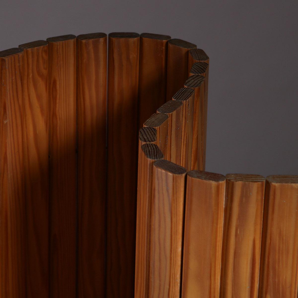 wavy wood room divider