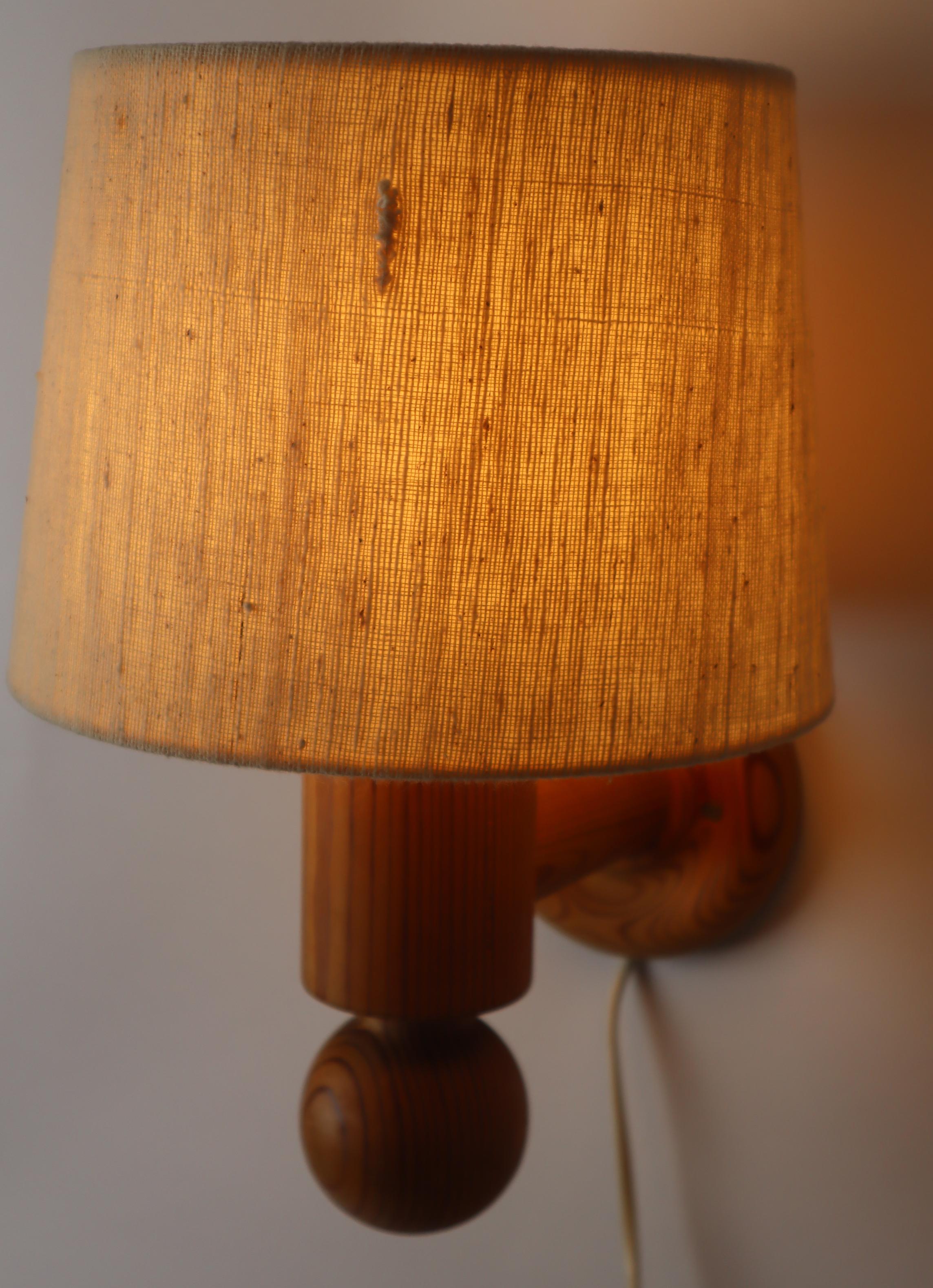 Scandinavian Modern Pinewood wall lamp with lampshade from Luxus Sweden For Sale