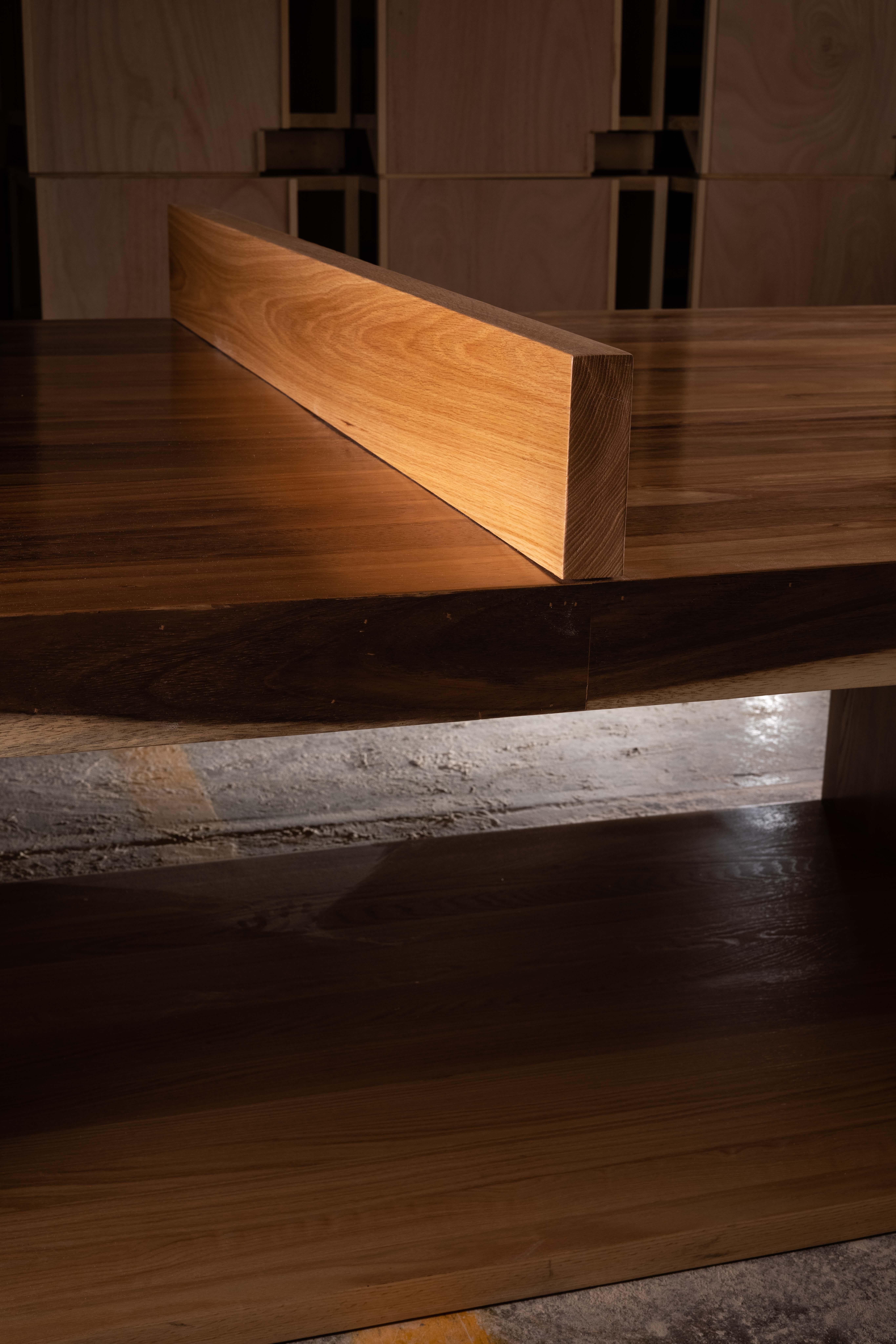 Moderne Ping Pong Game Table in Natural Solid Parota Wood by No Age Studio en vente