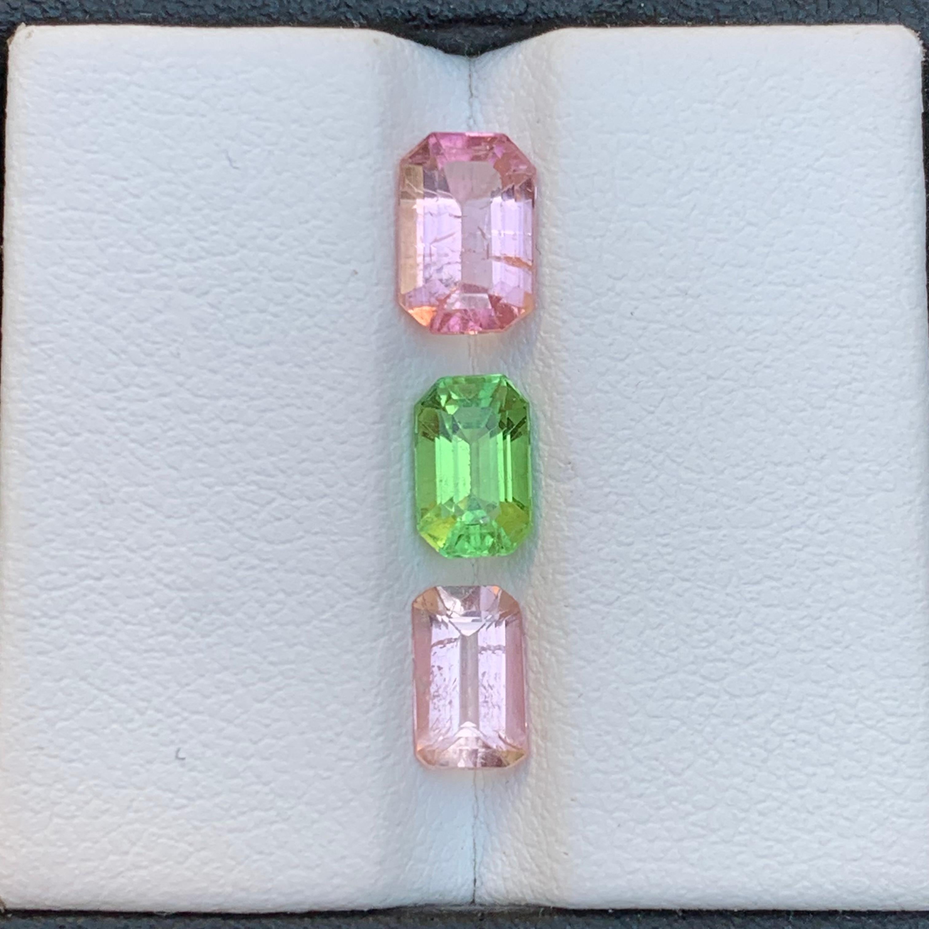 Pink & a Vivid Green Natural Tourmaline Loose Gemstones Lot 3.25 Ct Emerald Cut For Sale 3