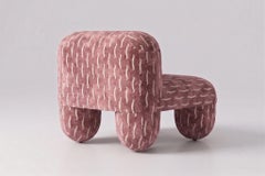 Poltrona decorativa rosa in velluto jacquard — HELLO by NOOM