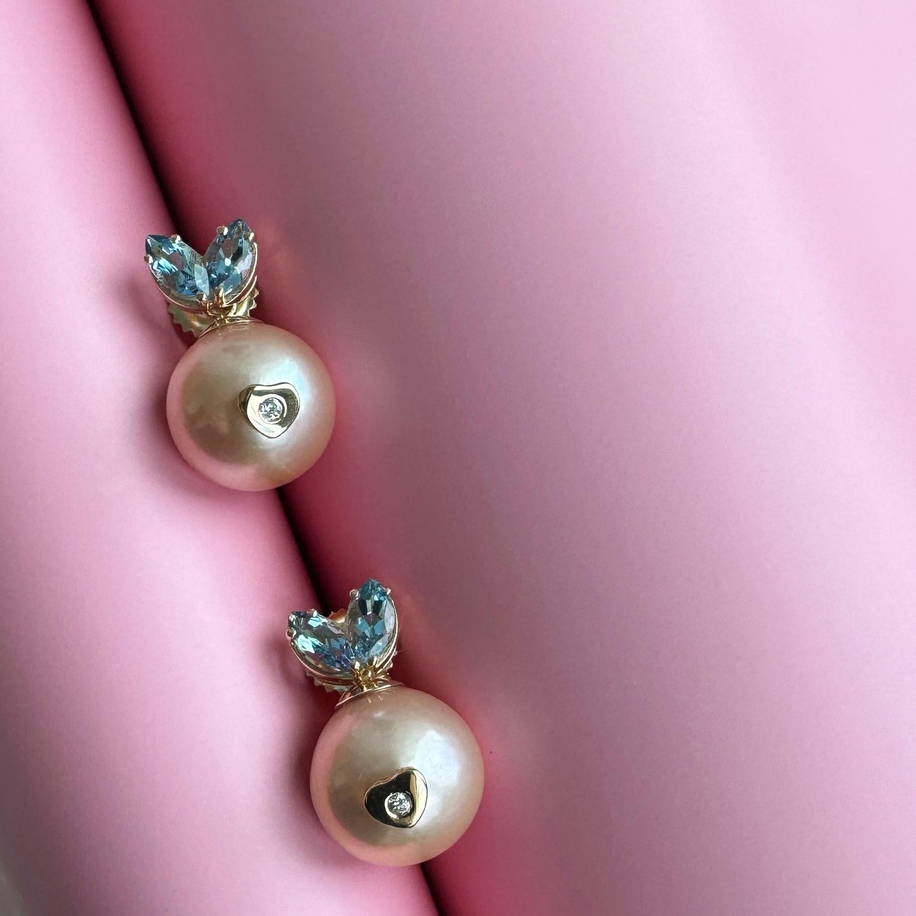 Ohrringe aus 14 Karat Gold mit rosa Akoya-Perle Aqua Diamant Königin Kaninchen Herz (Brillantschliff) im Angebot