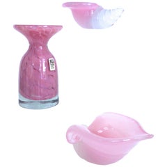 Pink Alabaster Conch hells by Archimedes Seguso with Small Mdina Vase