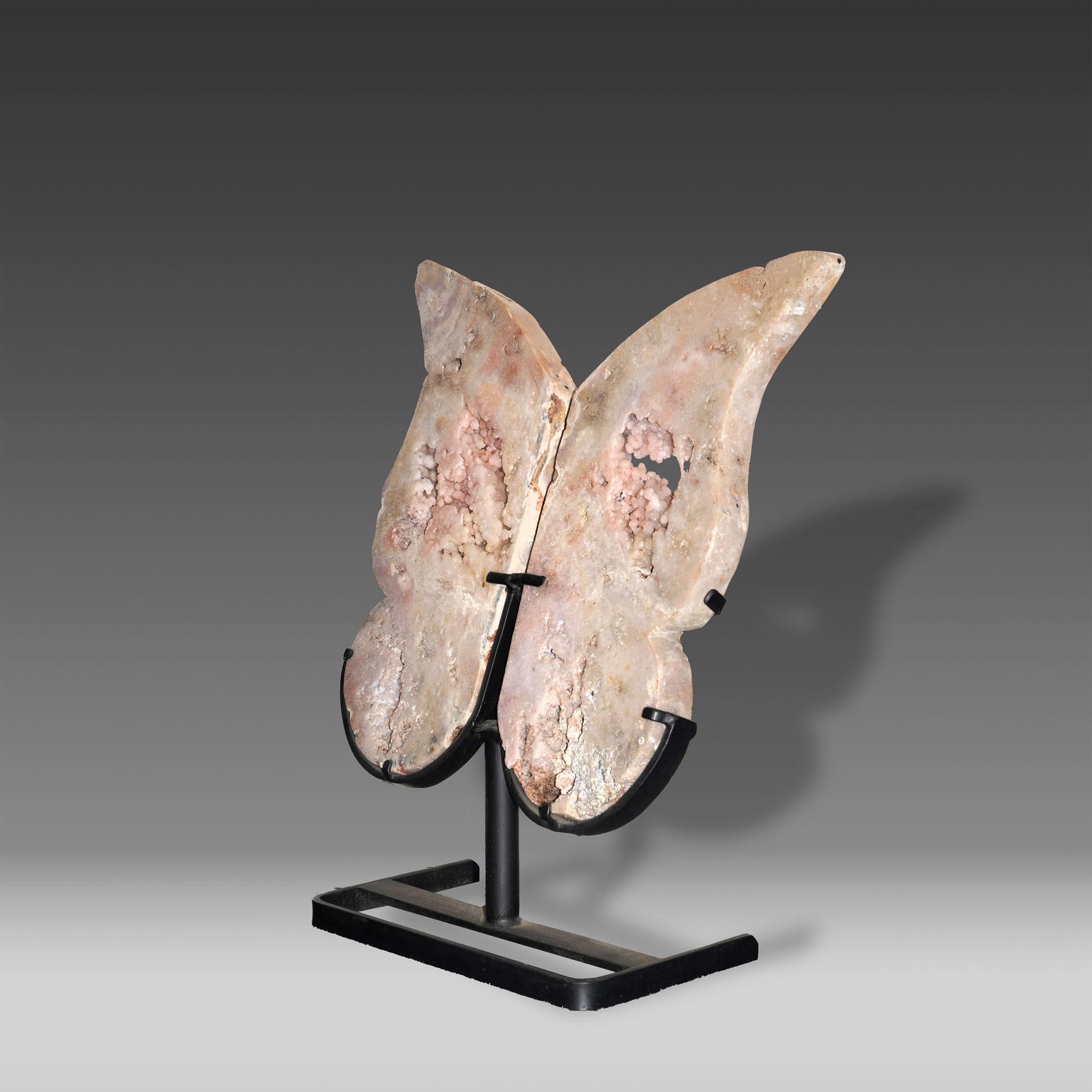 Pink Amethyst Butterfly Wings on Stand In New Condition For Sale In New York, NY