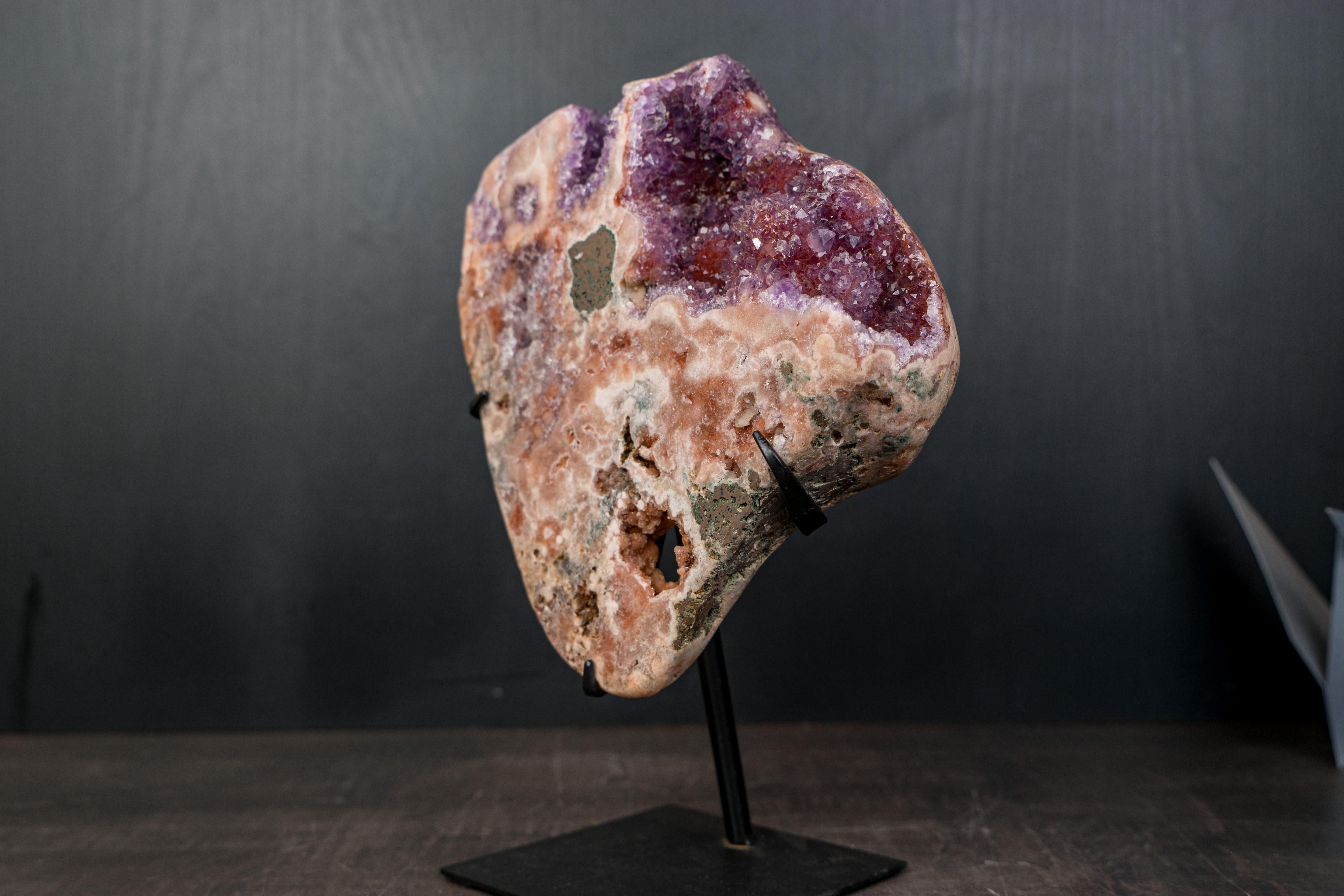 Brésilien Pink Amethyst Geode on Stand with Natural Purple & Red Amethyst Flowers en vente