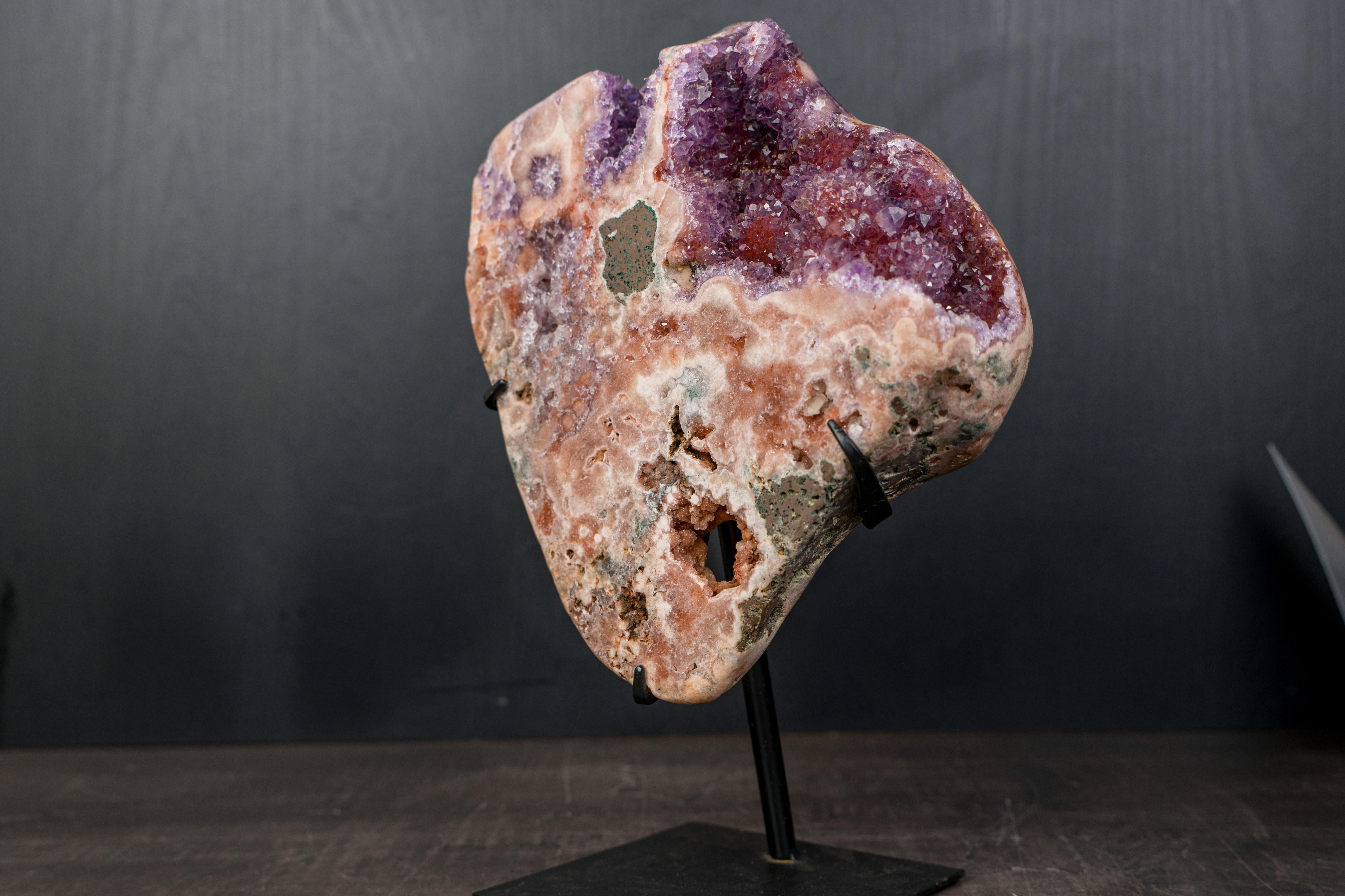 XXIe siècle et contemporain Pink Amethyst Geode on Stand with Natural Purple & Red Amethyst Flowers en vente