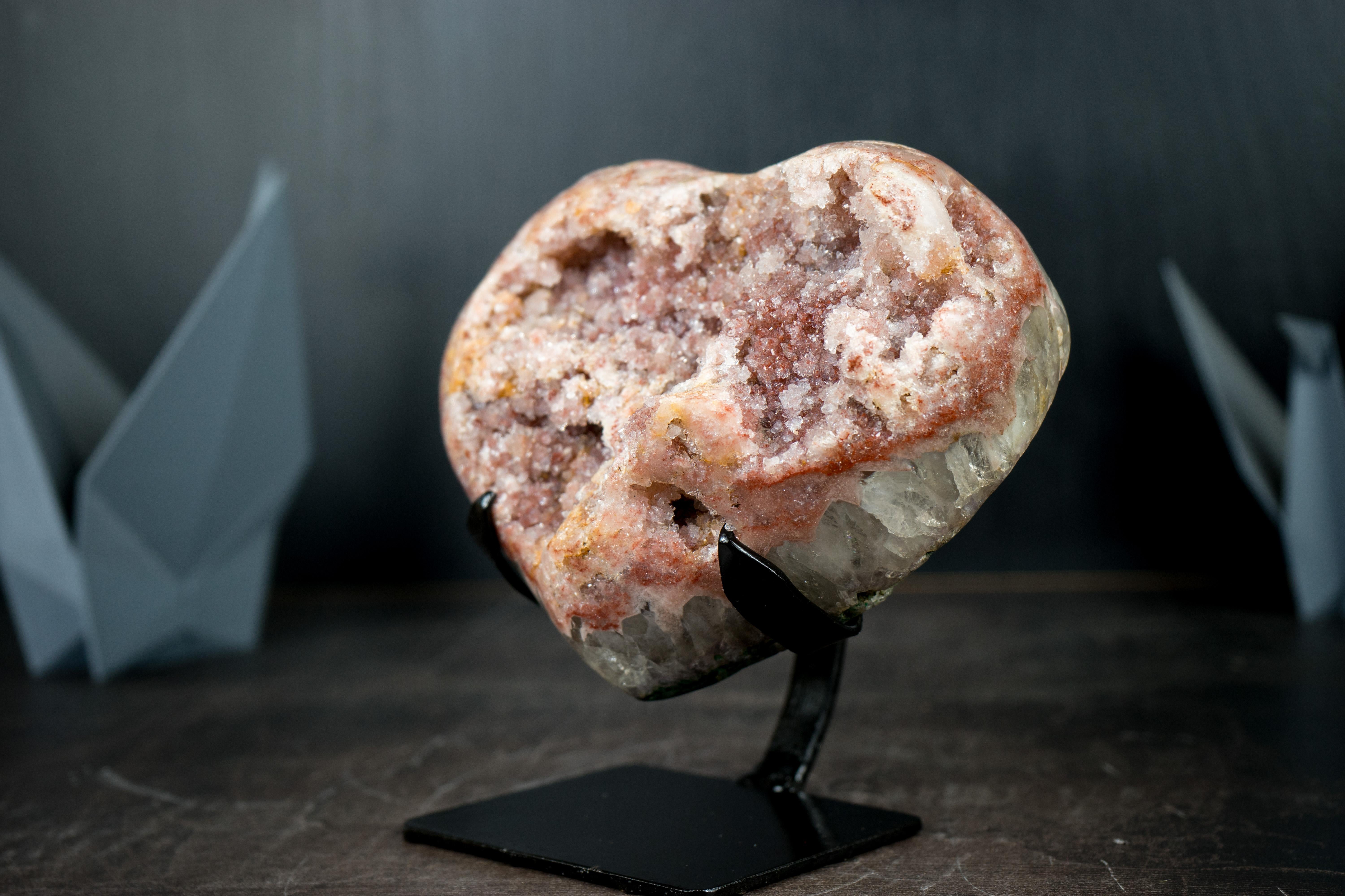 Cuore di ametista rosa con rara ametista rosa druzy, regalo di cristallo di piccole dimensioni in vendita 3