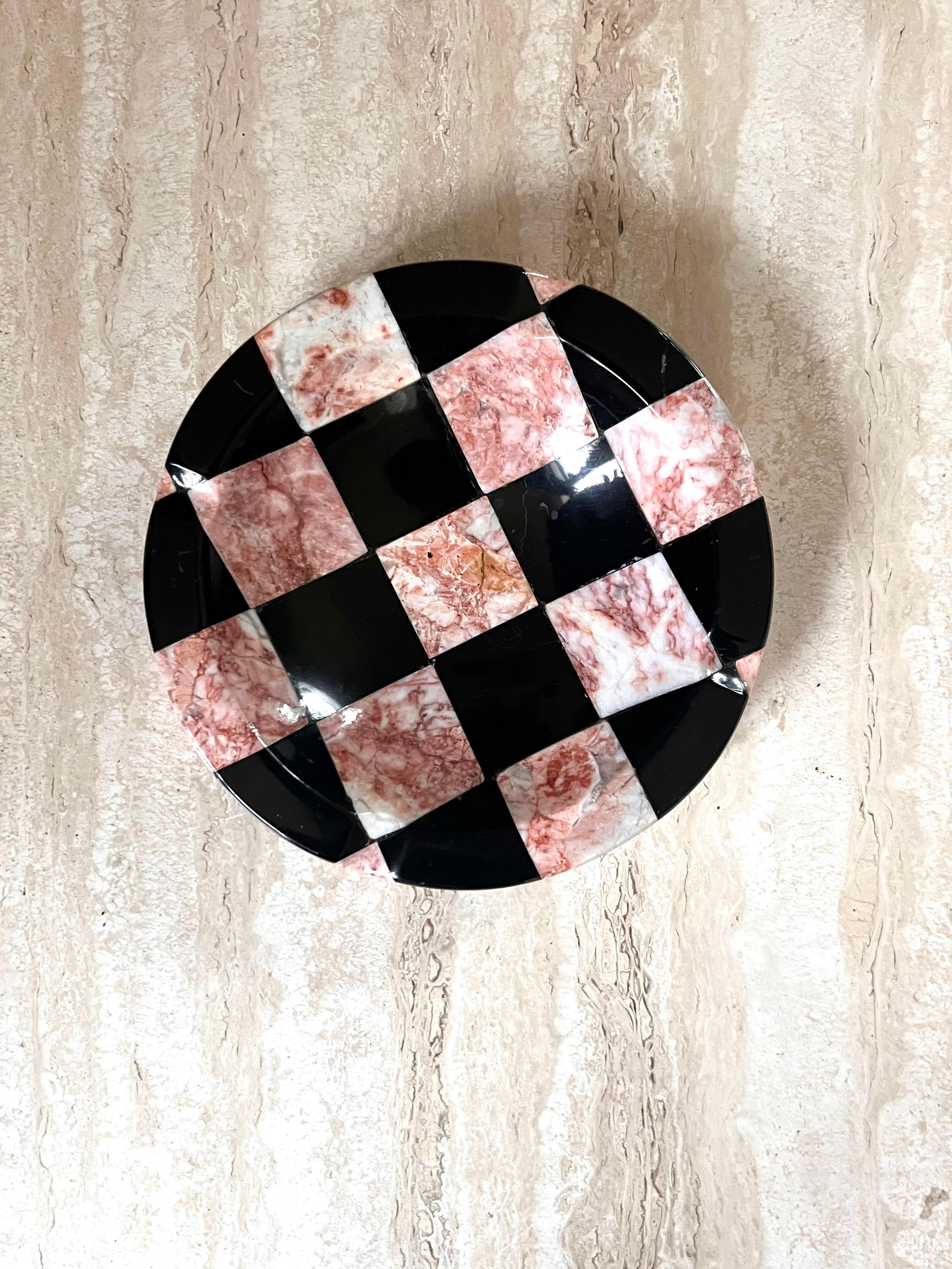 Pink and Black Checkered Marble Ashtray, Mid-20th Century In Good Condition In View Park, CA