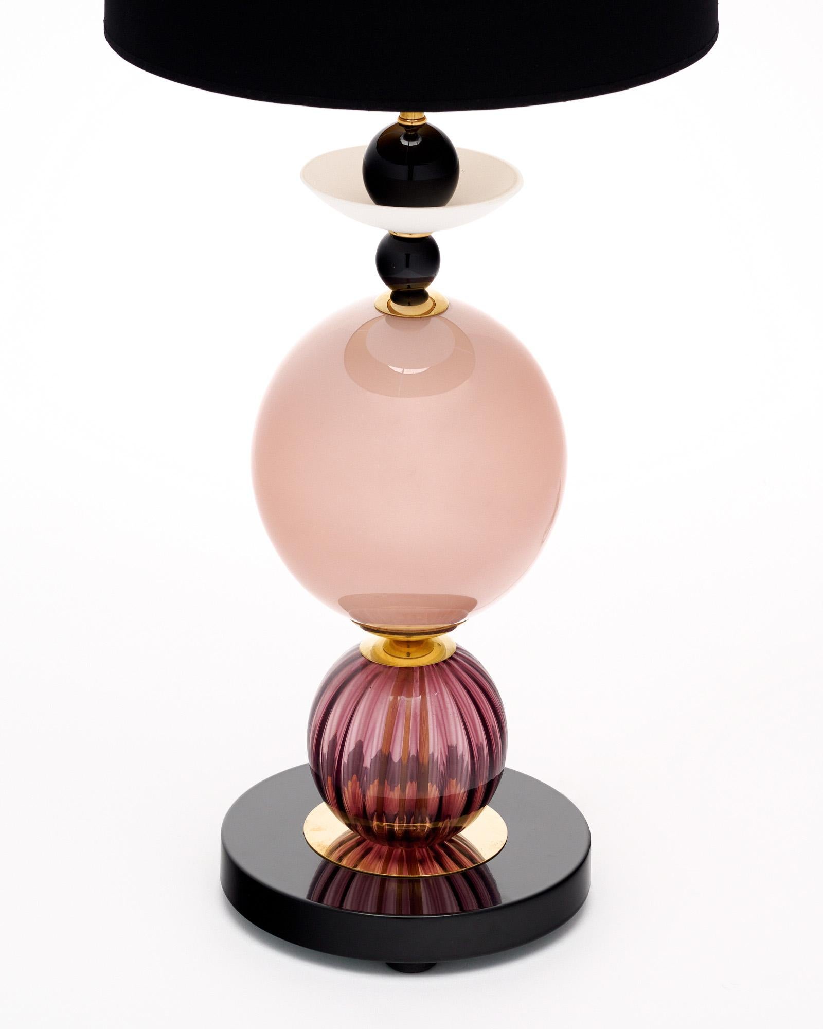 Italiano Lampade in vetro di Murano rosa e nero in vendita