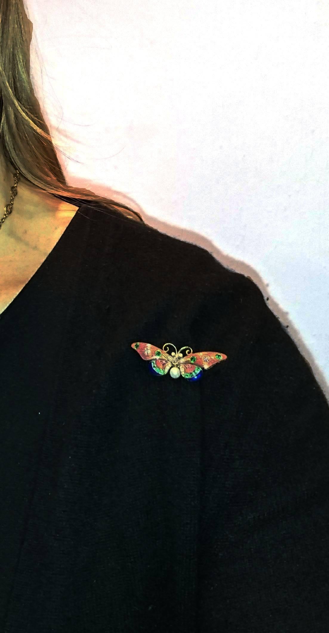 Pink and Blue Enamel Pearl Emerald Diamond Gold Butterfly Brooch In New Condition In London, GB