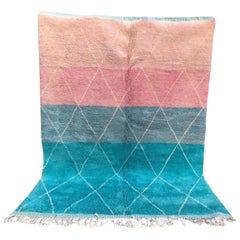 Tappeto Beni M'Rirt in lana marocchina rosa e blu con design Line astratto