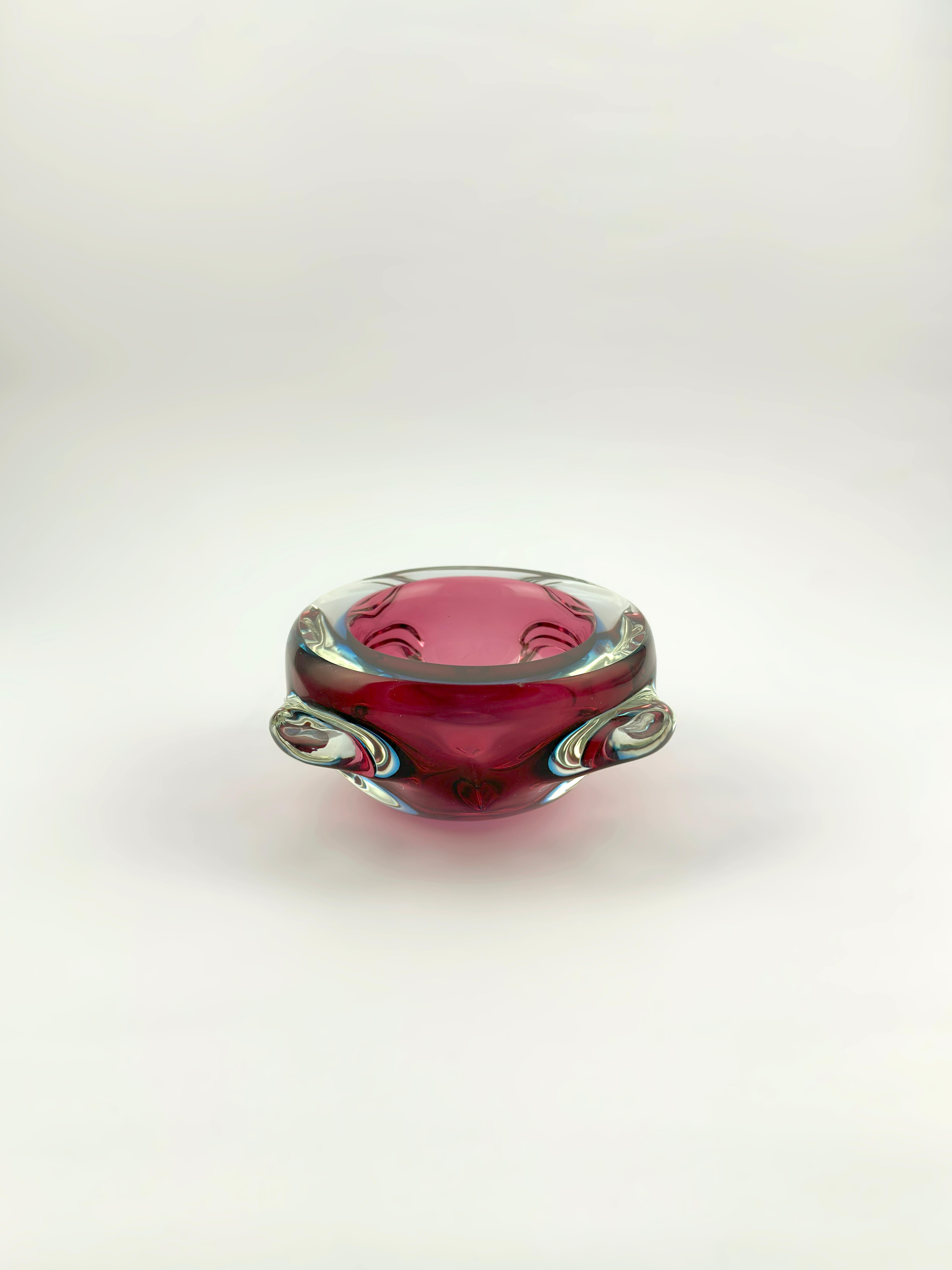 Italian Murano Glass Pink and Blue Sommerso Bowl, Flavio Poli for Seguso, c.1970s Italy For Sale