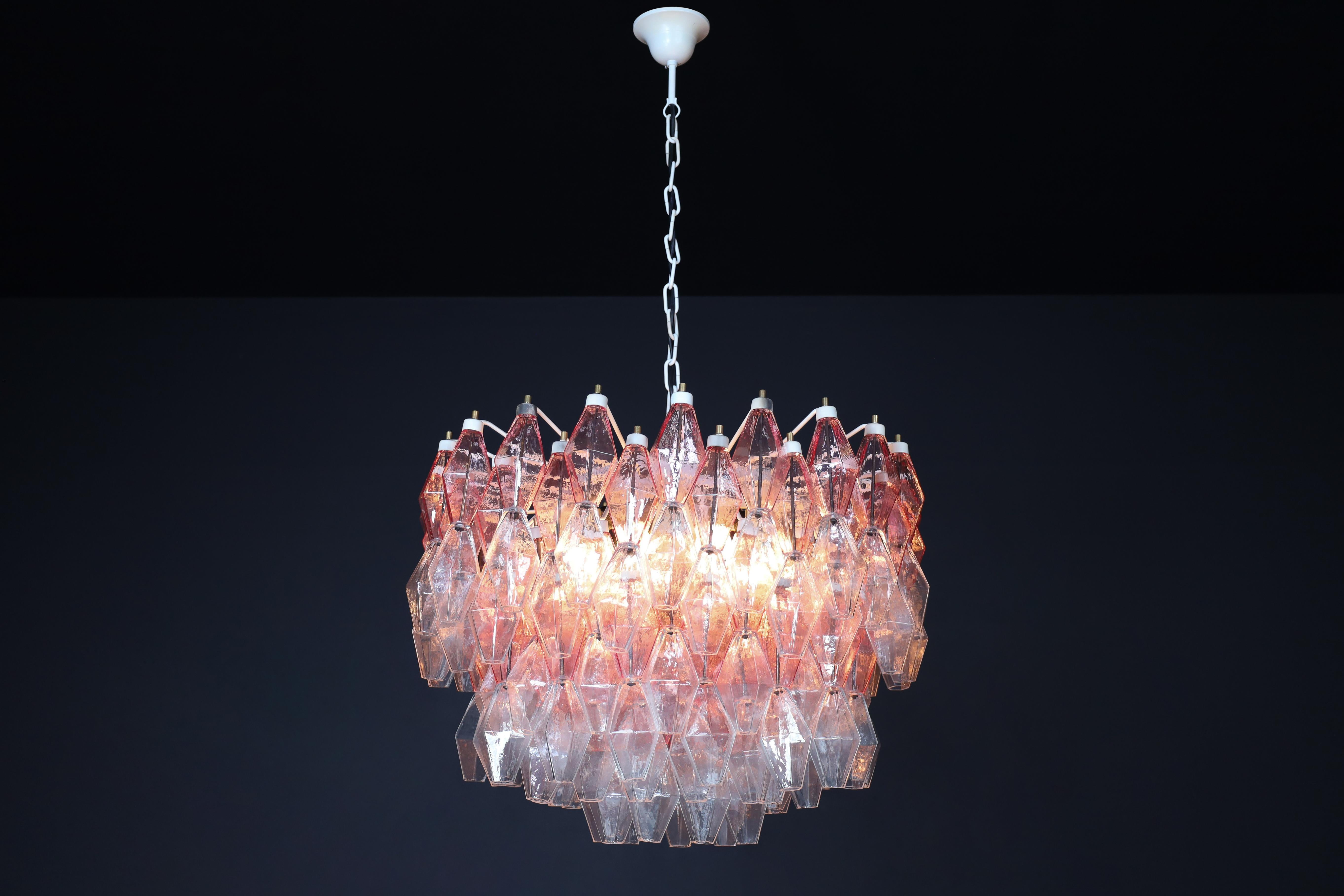 Mid-20th Century Pink and Clear polyhedral-shaped Murano glass Grand Chandelier att. Carlo Scarpa For Sale