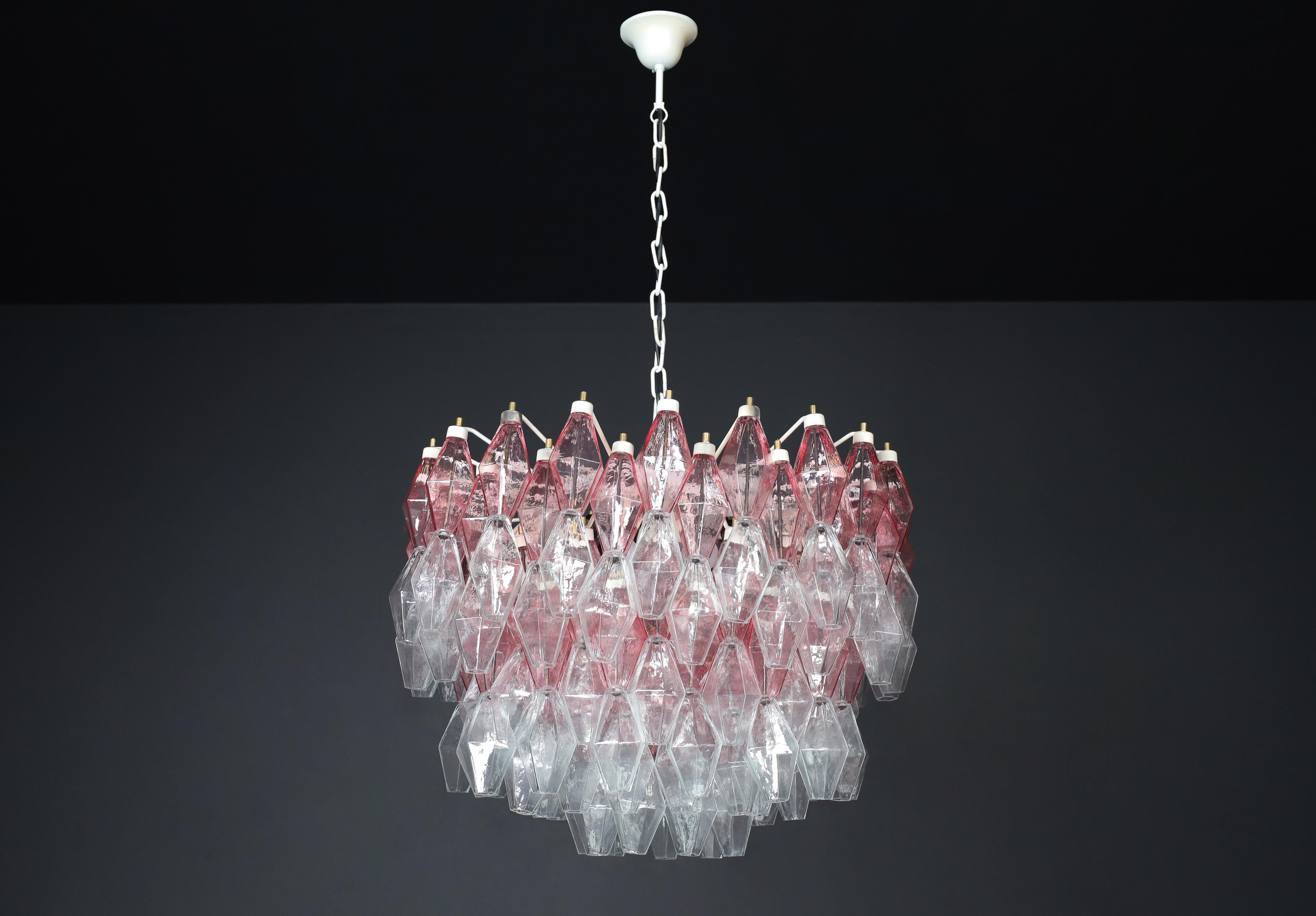 Pink and Clear polyhedral-shaped Murano glass Grand Chandelier att. Carlo Scarpa For Sale 1
