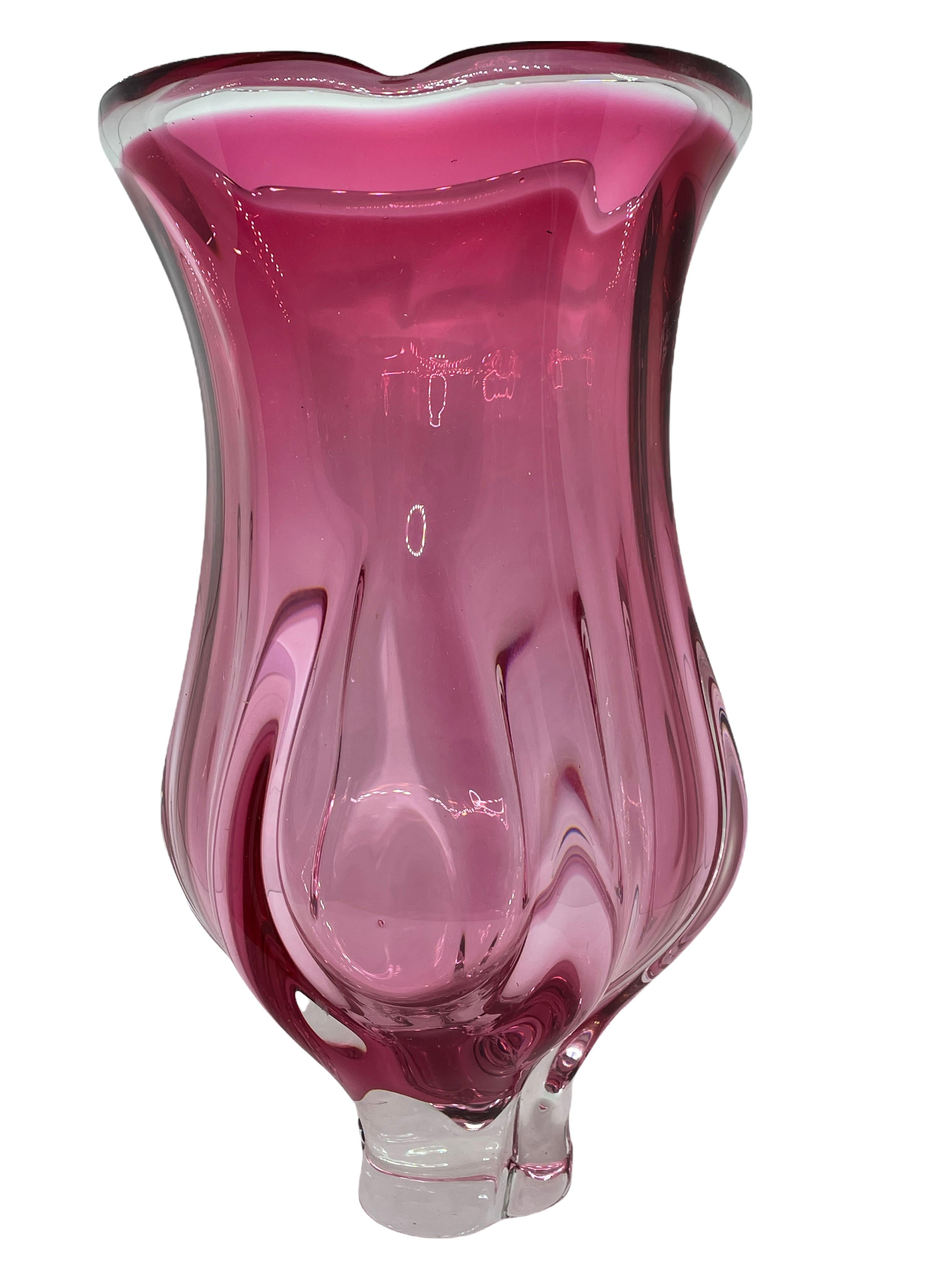 Mid-Century Modern Pink and Clear Sommerso Art Glass Vase Object Sculpture Murano, Italy, 1970s
