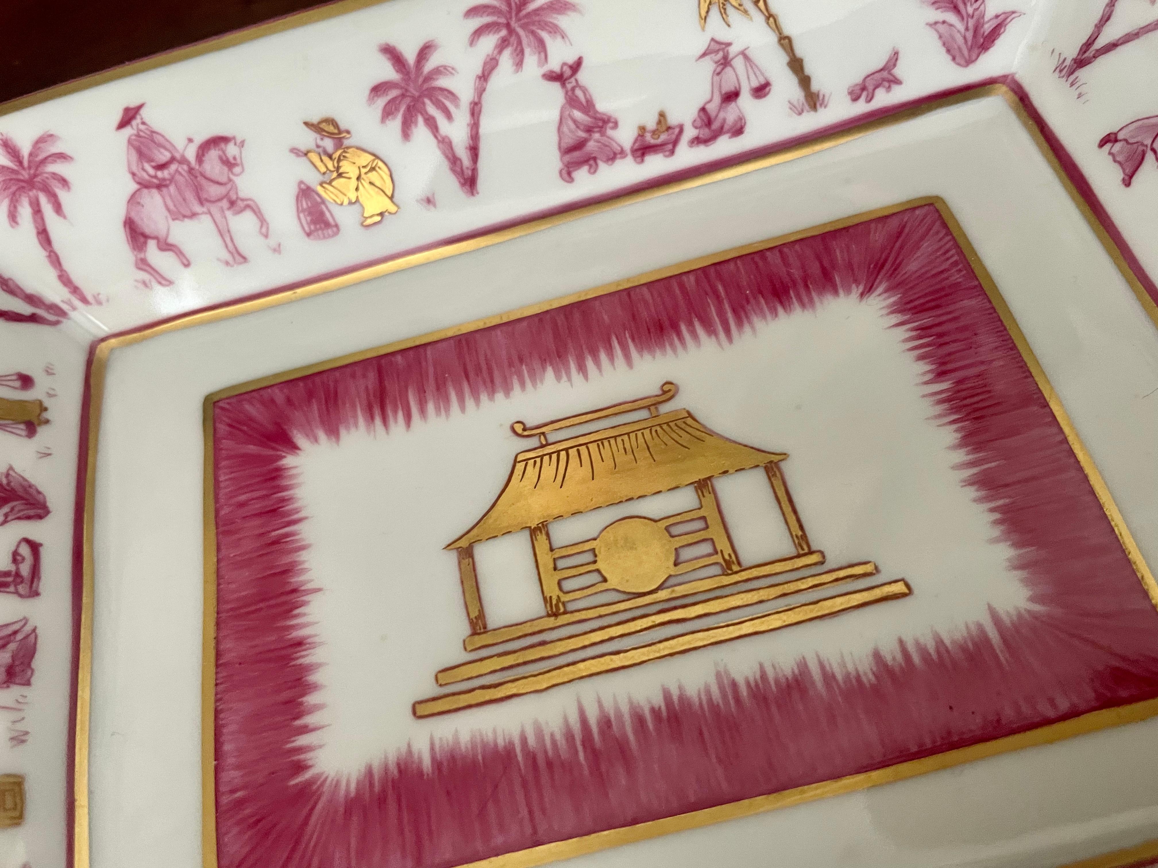 20ième siècle Vide Poche Chinoiserie rose et or en vente