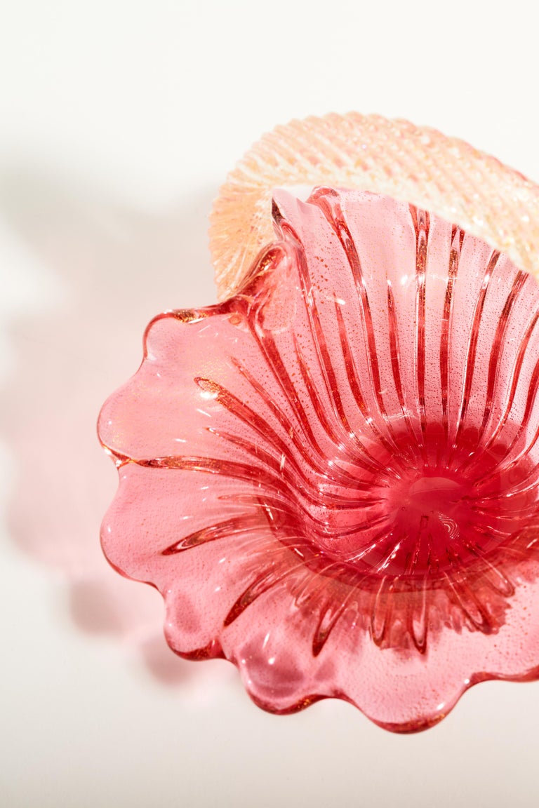 Pink and Gold Flecked Glass Basket For Sale at 1stDibs