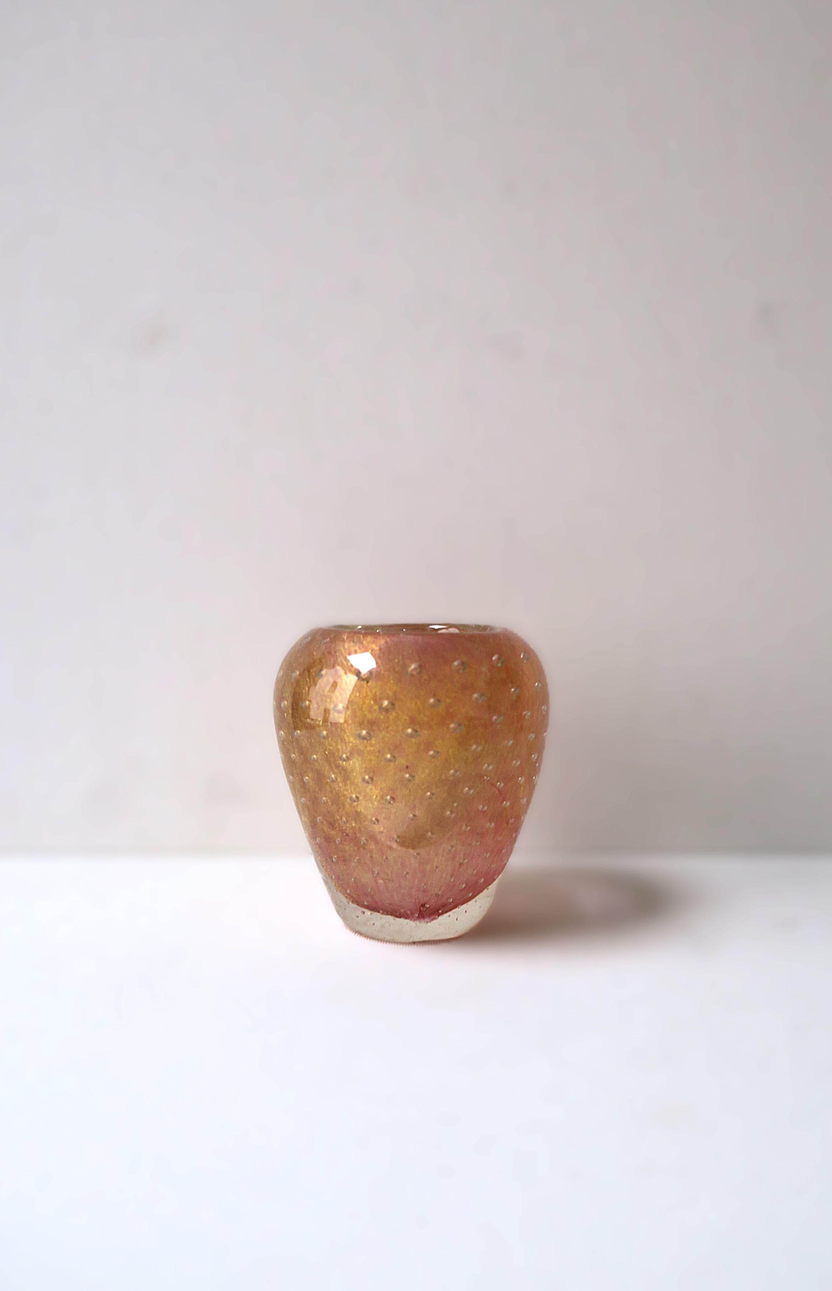 Modern Italian Murano Barovier Toso Art Glass Vase For Sale 1
