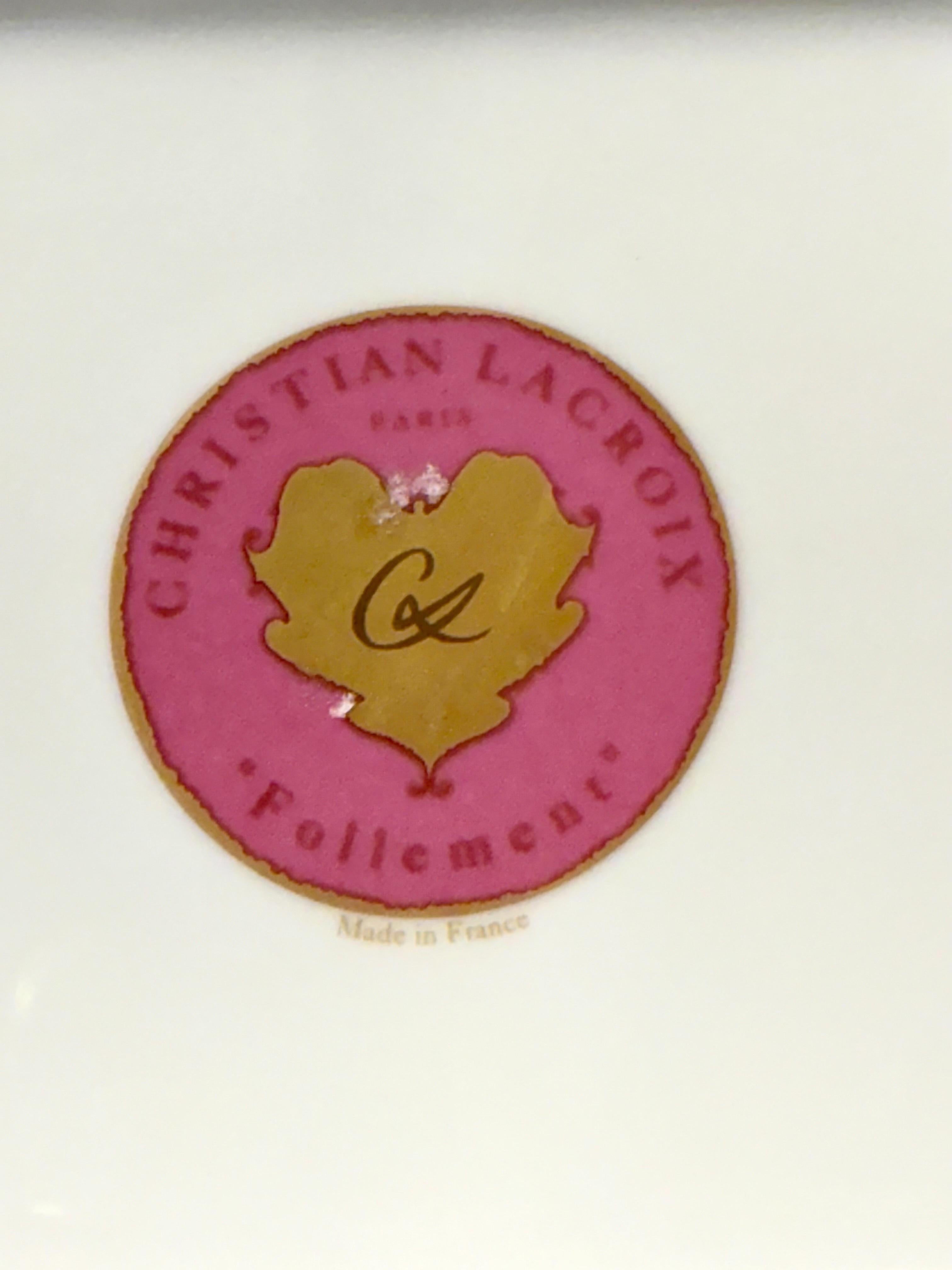 Piatto da portata in porcellana rosa e oro di Christian Lacroix in vendita 3