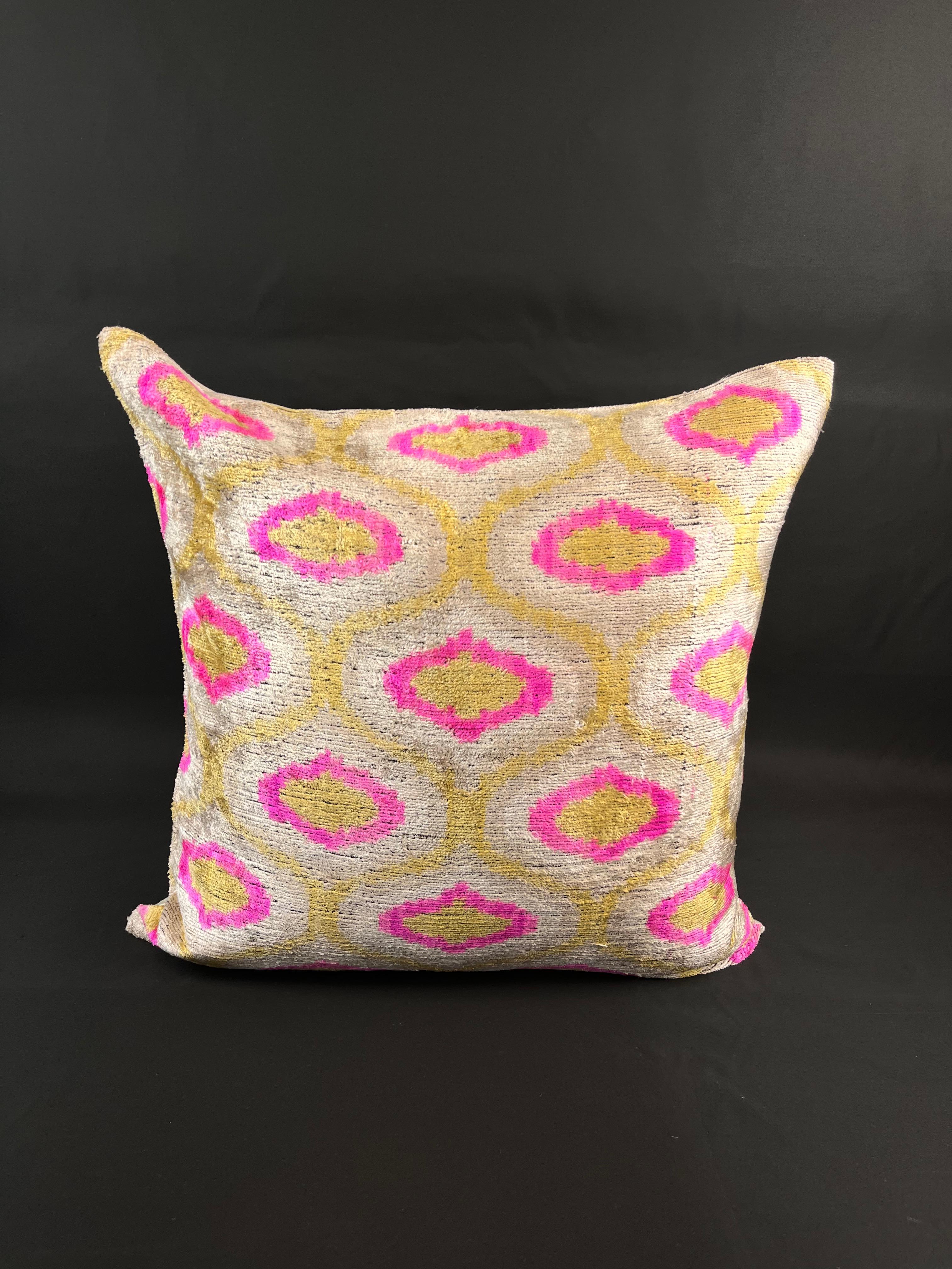 Pink and Golden Yellow Velvet Silk Ikat Pillow Cover In New Condition For Sale In Houston, TX
