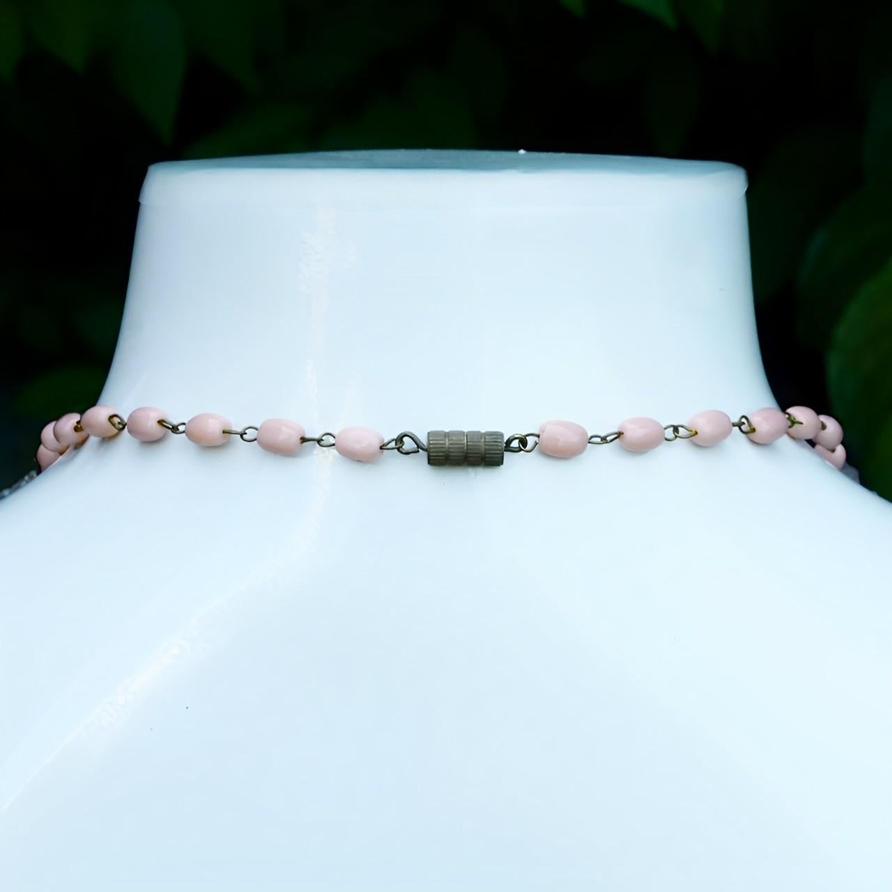 Women's or Men's Pink and Green Glass Bead Flower and Leaf Necklace circa 1930s For Sale