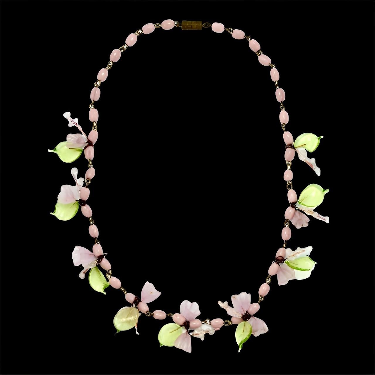 Pink and Green Glass Bead Flower and Leaf Necklace circa 1930s For Sale 2