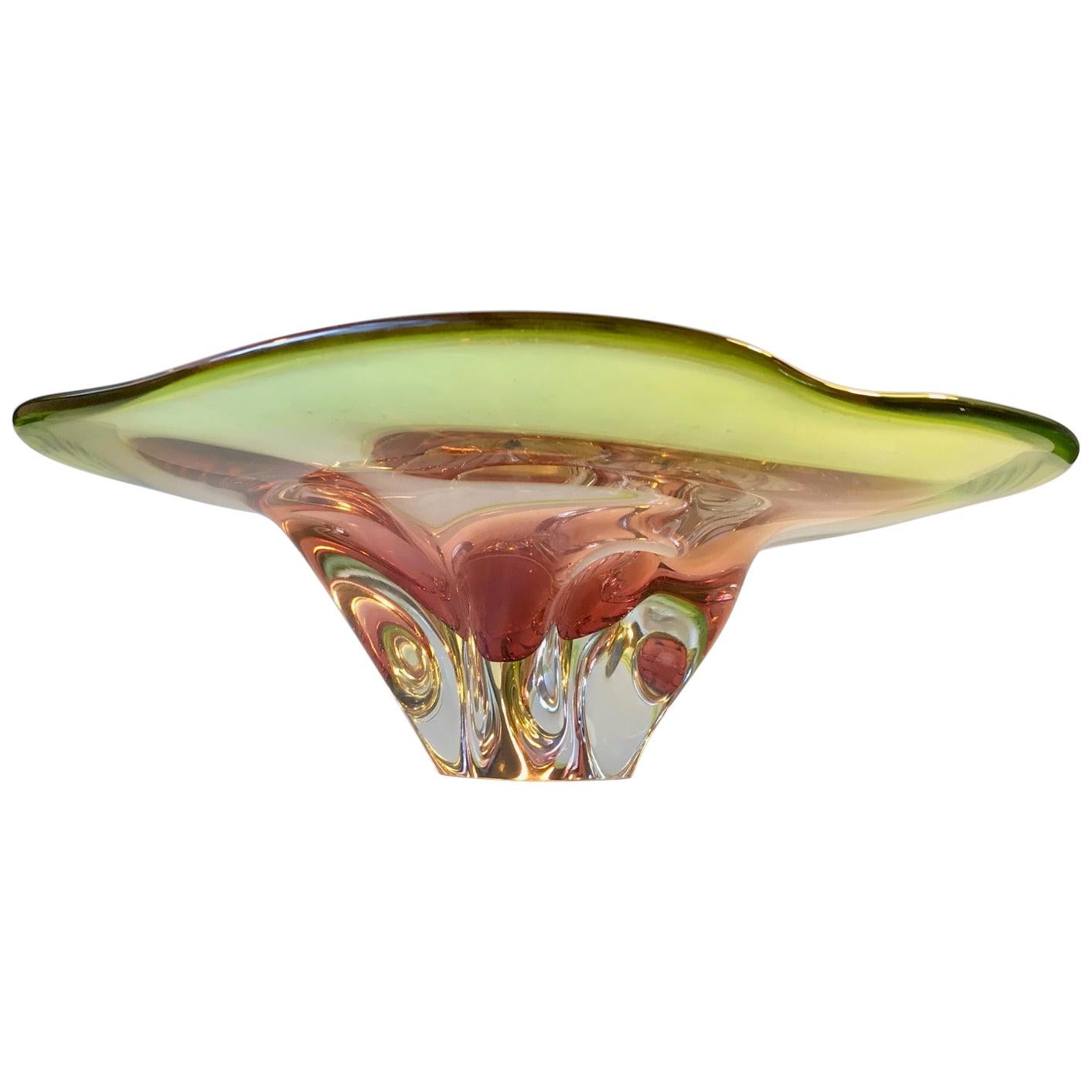 Bol de centre de table rose et vert de Murano par Archimede Seguso, années 1950