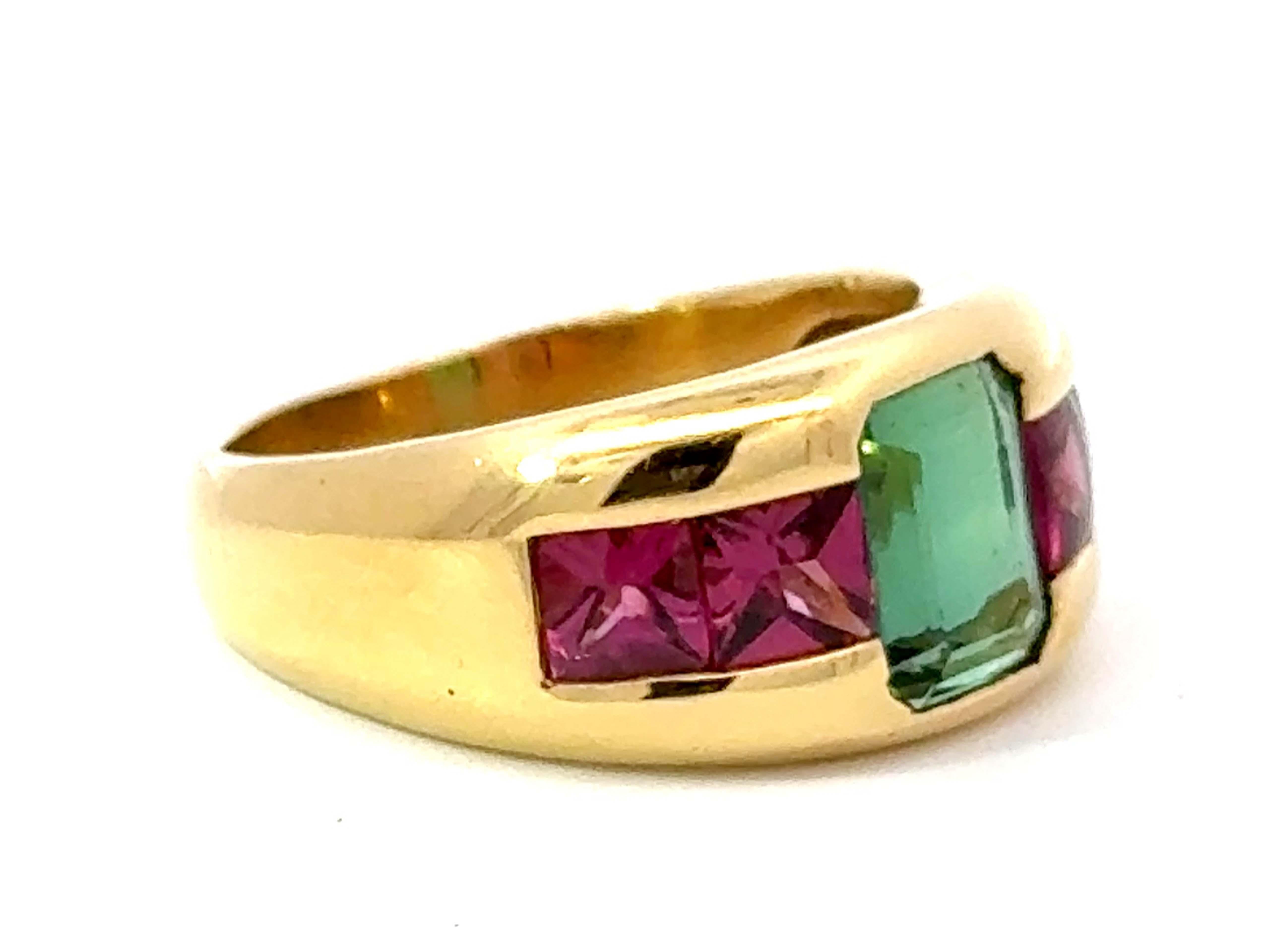 Modern Pink and Green Tourmaline Ring 18k Yellow Gold For Sale
