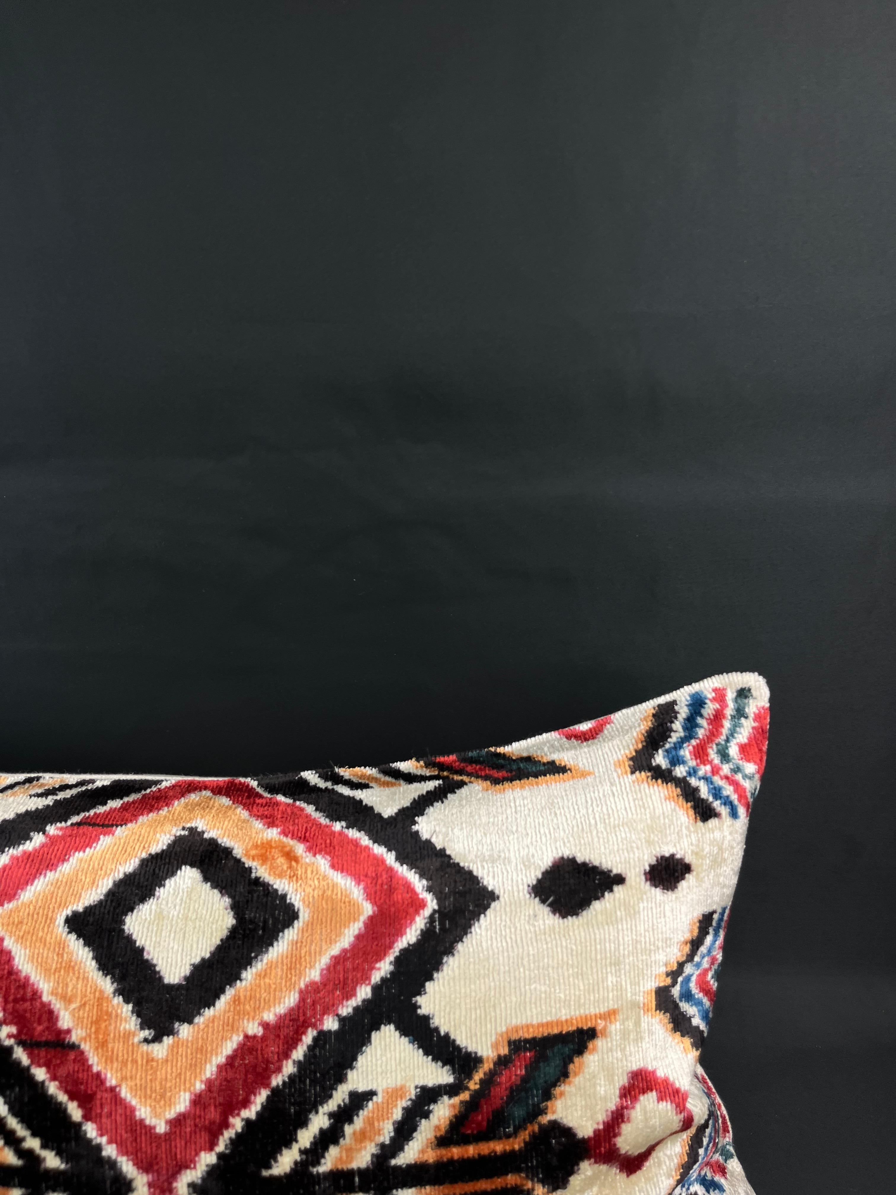 Modern Pink and Red Multicolor Velvet Silk Ikat Pillow Cover For Sale