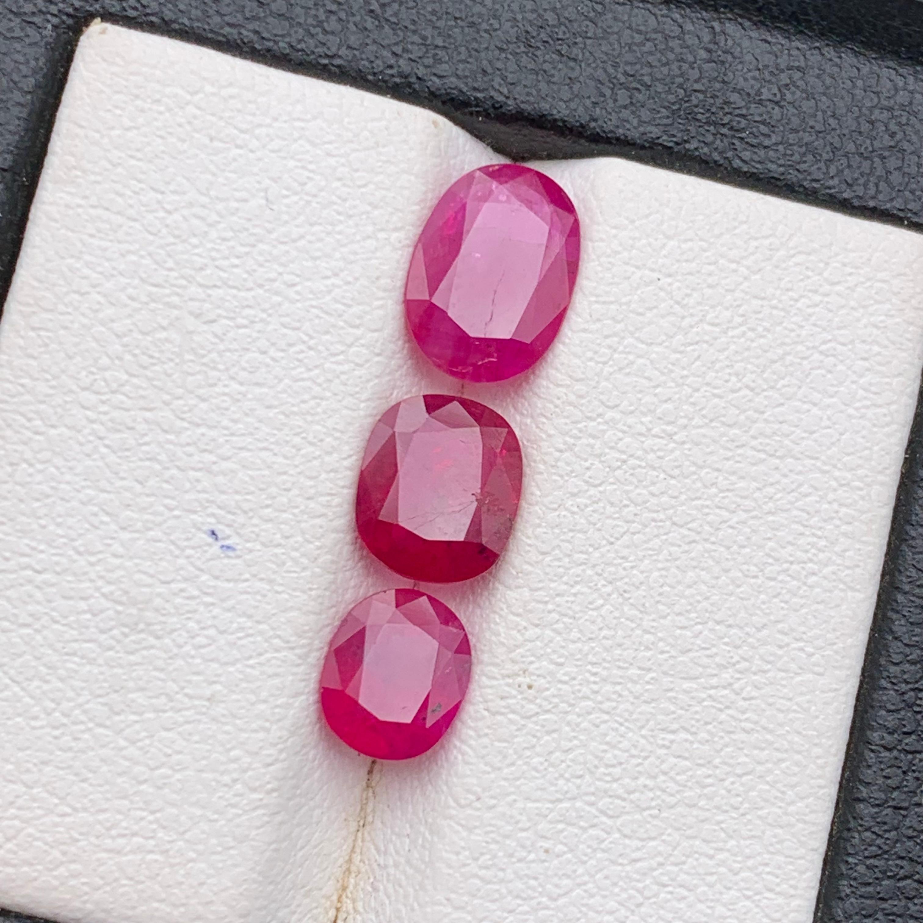 Rubino rosa e rosso 4,50 carati taglio ovale gemme naturali sfuse - pacco misura gioielli in vendita 5