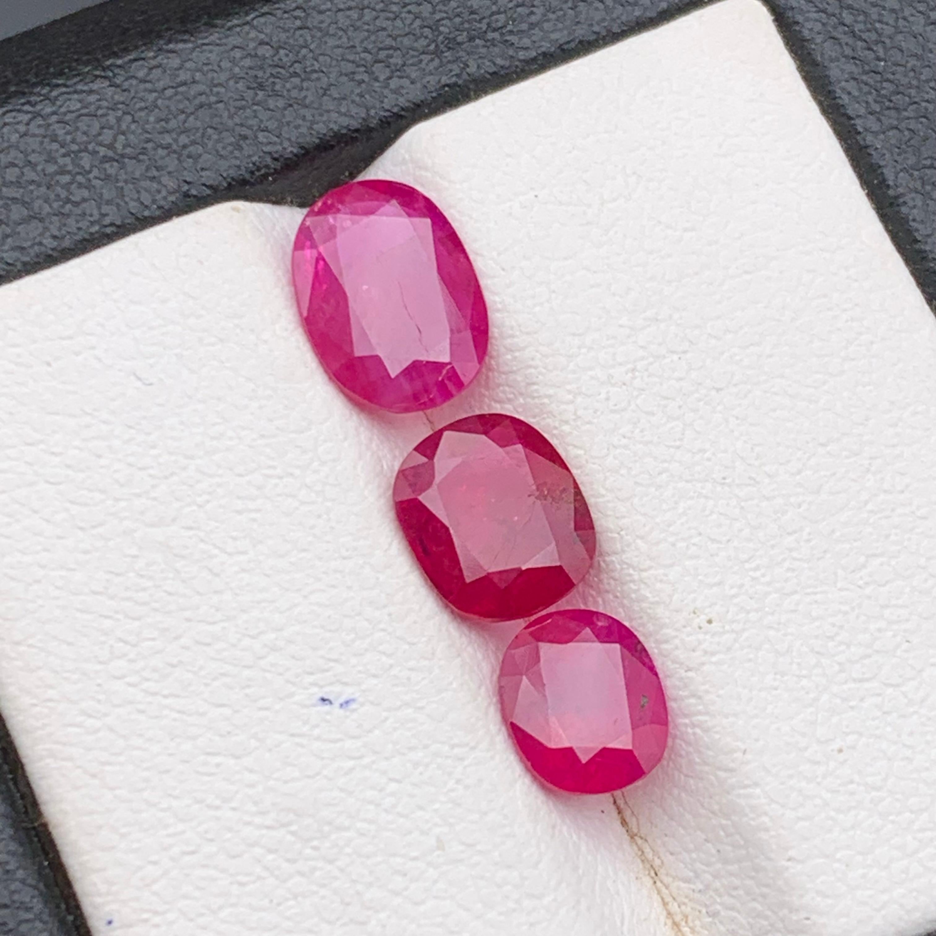 Rubino rosa e rosso 4,50 carati taglio ovale gemme naturali sfuse - pacco misura gioielli in vendita 6