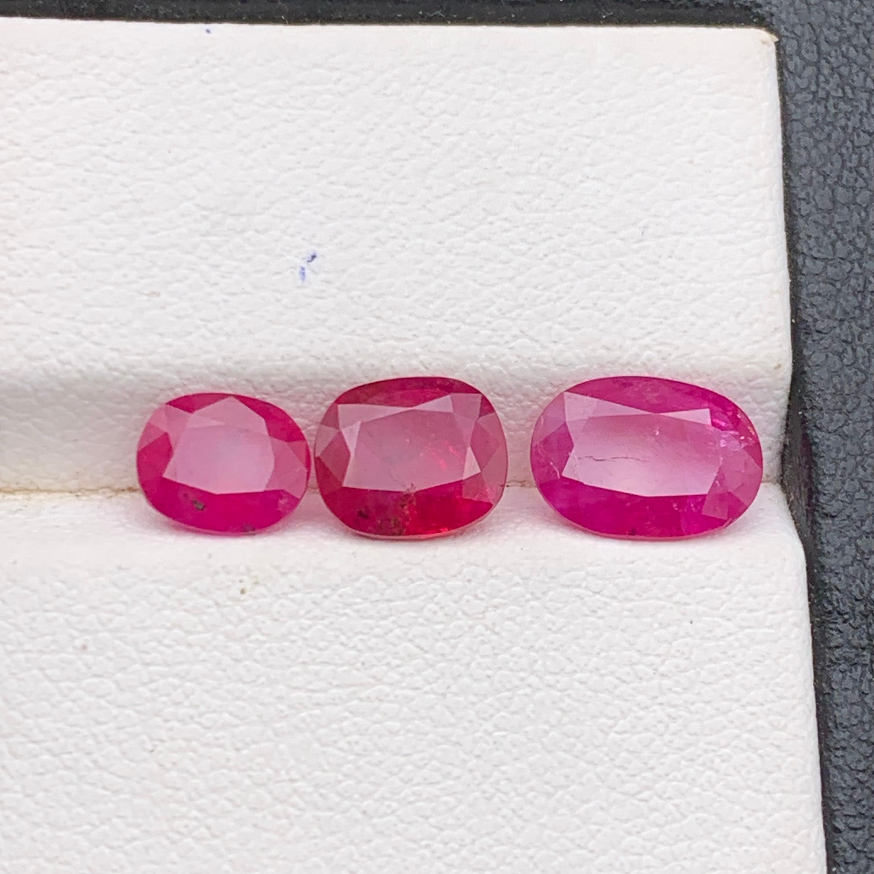 da uomo o donna Rubino rosa e rosso 4,50 carati taglio ovale gemme naturali sfuse - pacco misura gioielli in vendita