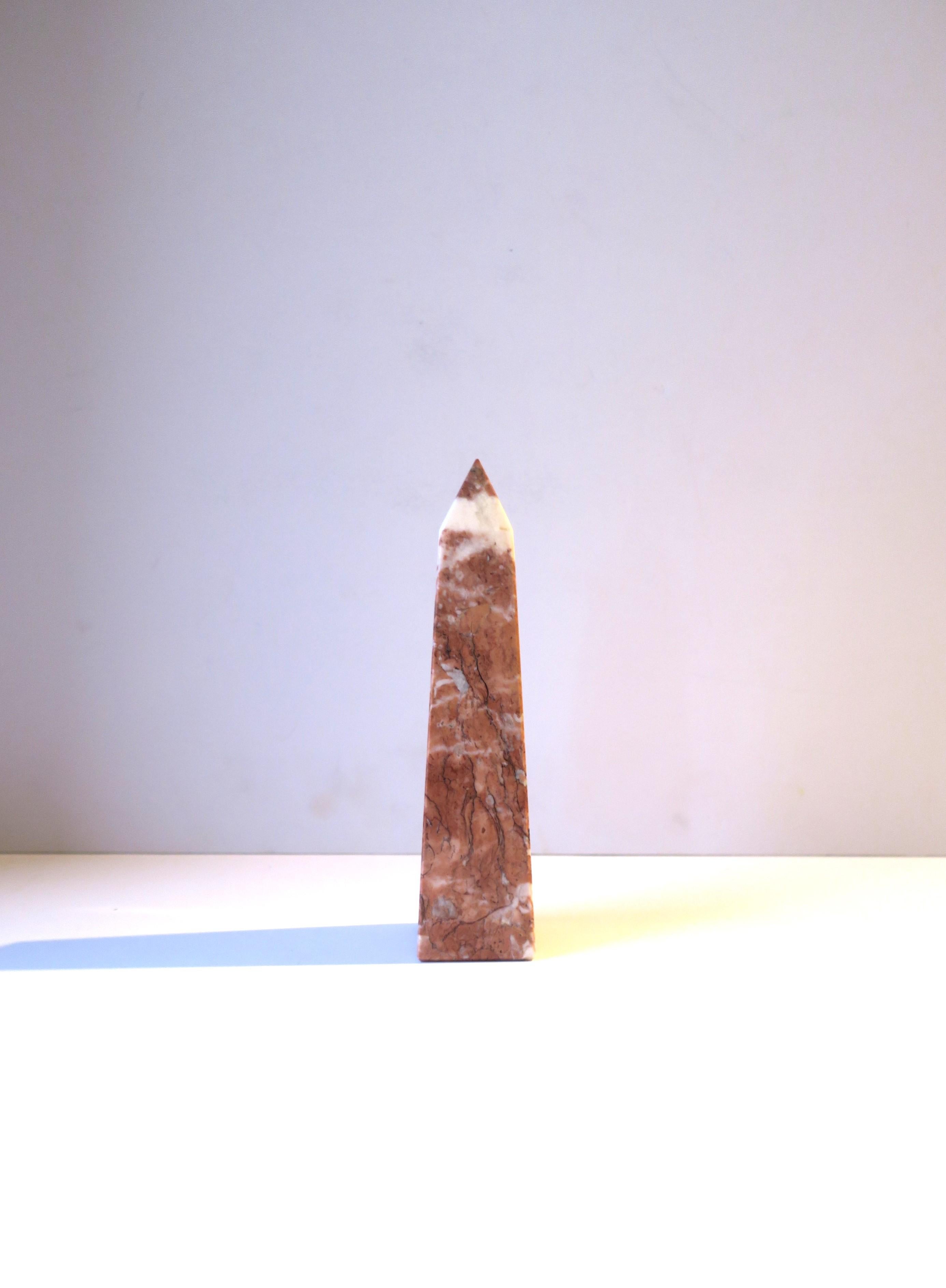 Italian Pink and White Marble Obelisk For Sale 3