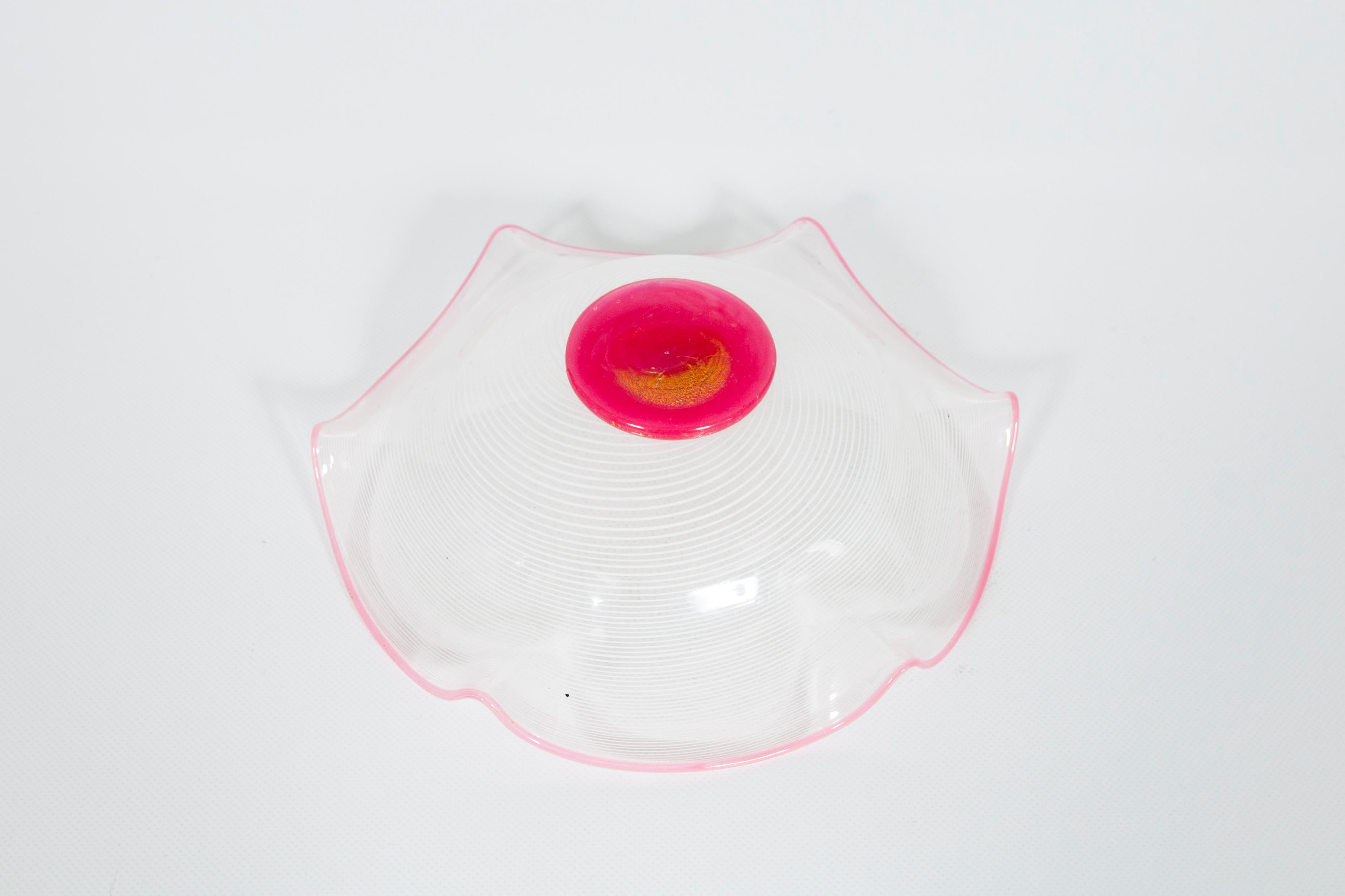 Centro de mesa vintage rosa y blanco en cristal de Murano soplado y oro de 24 quilates, años 50 Oro en venta