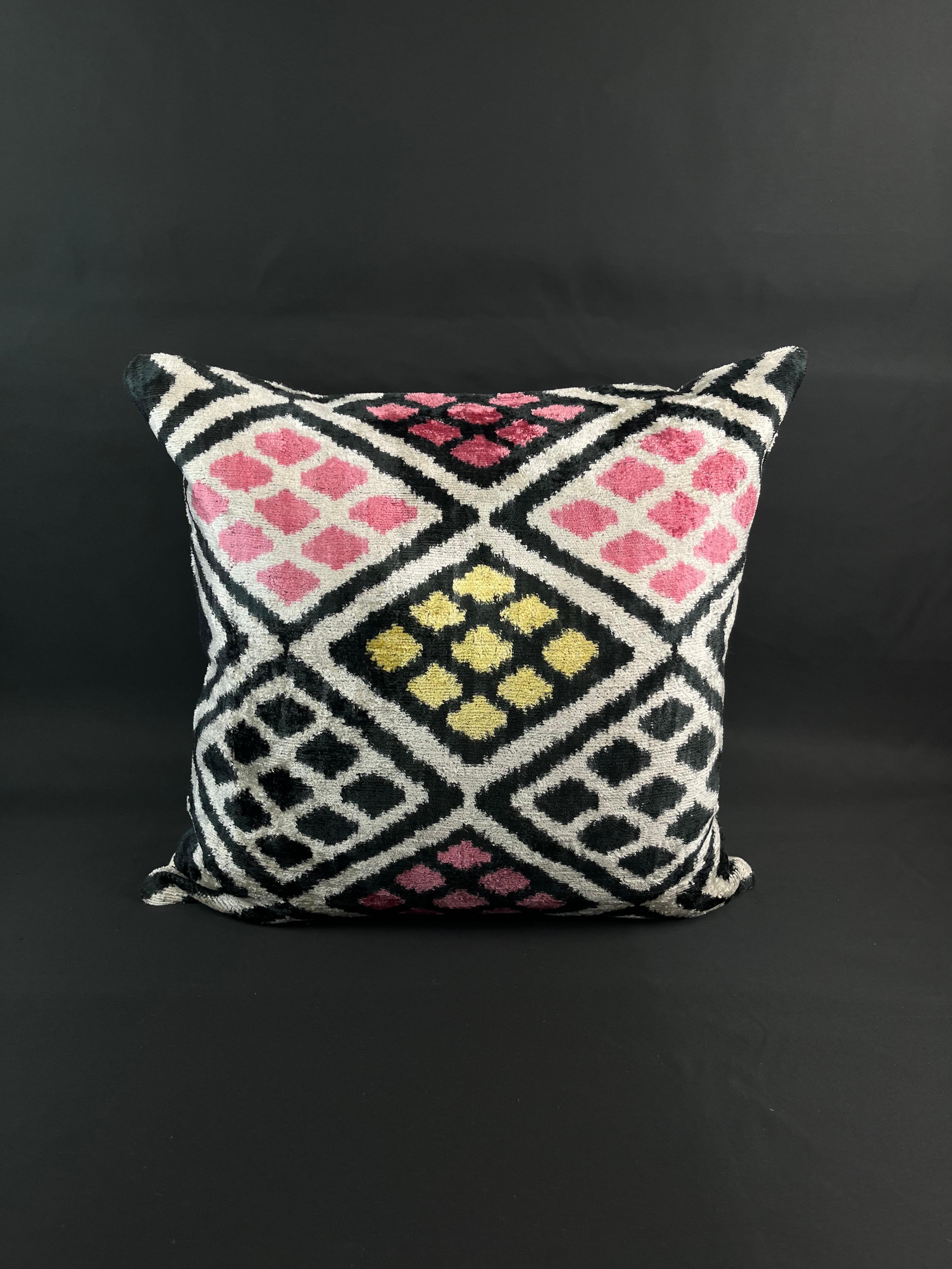 Pink and Yellow Velvet Silk Ikat Pillow Cover In New Condition For Sale In Houston, TX