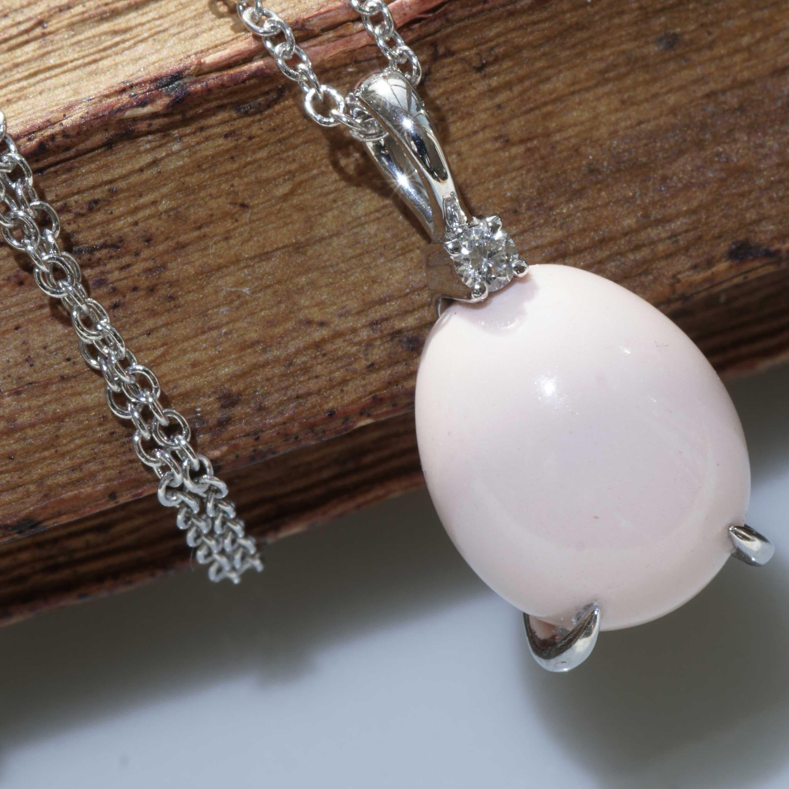 Pink Angel Skin Coral Cabochon Drop Brilliant  Pendant with Chain made in Italy For Sale 3