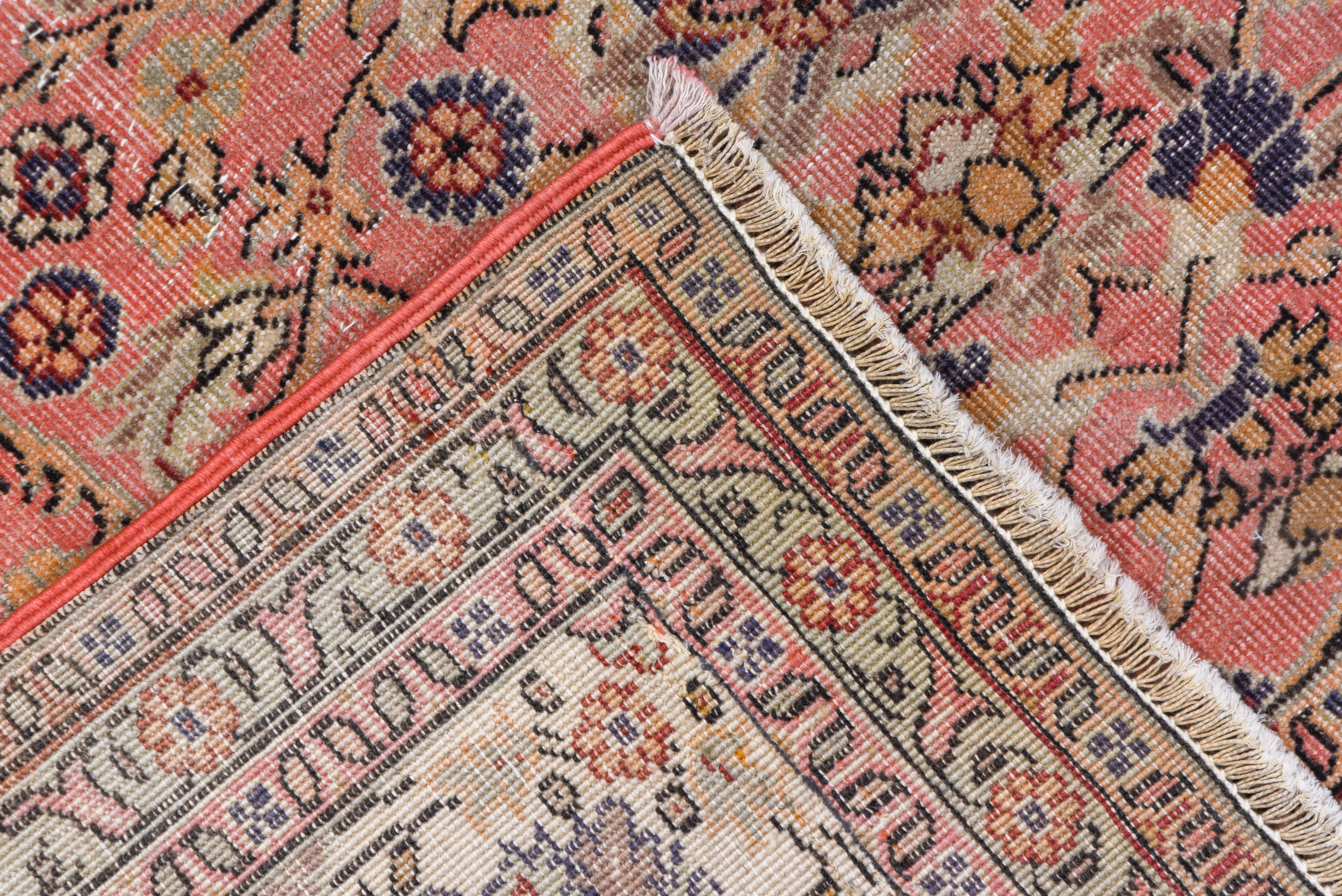 Mid-20th Century Pink Antique Turkish Sivas Carpet, circa 1930s For Sale