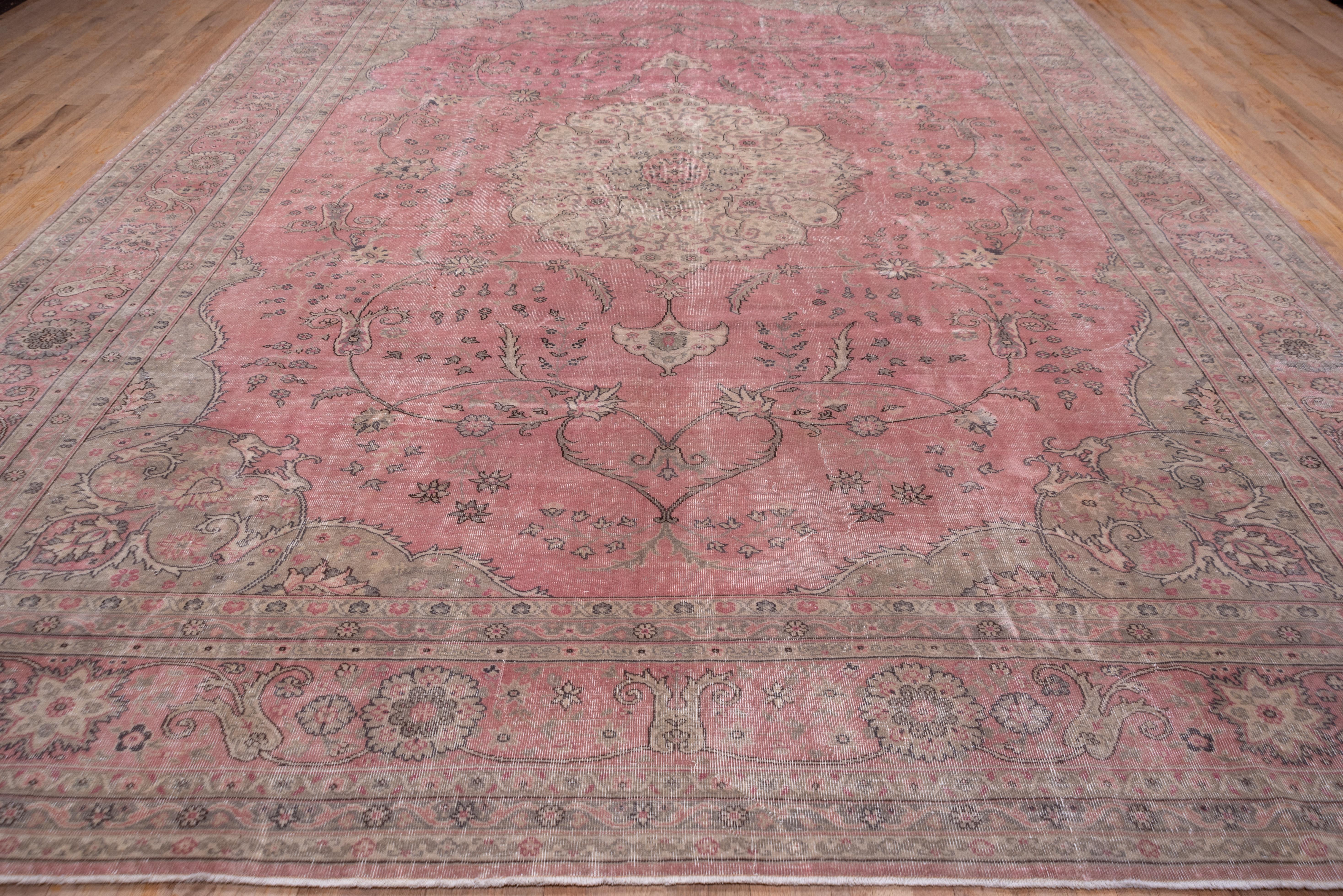 Early 20th Century Pink Antique Turkish Sivas Large Rug, Tabriz Style, circa 1920s For Sale