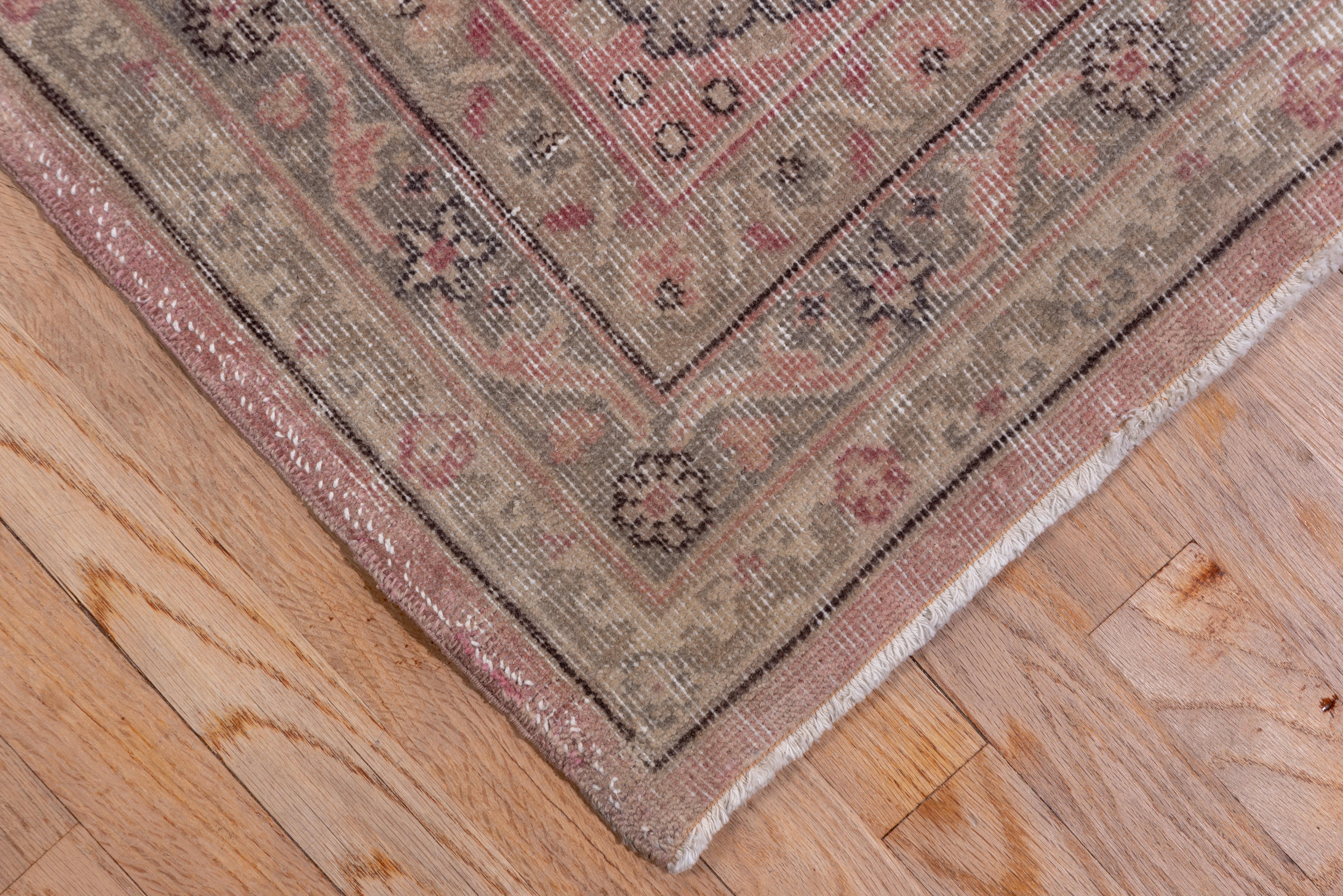 Wool Pink Antique Turkish Sivas Large Rug, Tabriz Style, circa 1920s For Sale