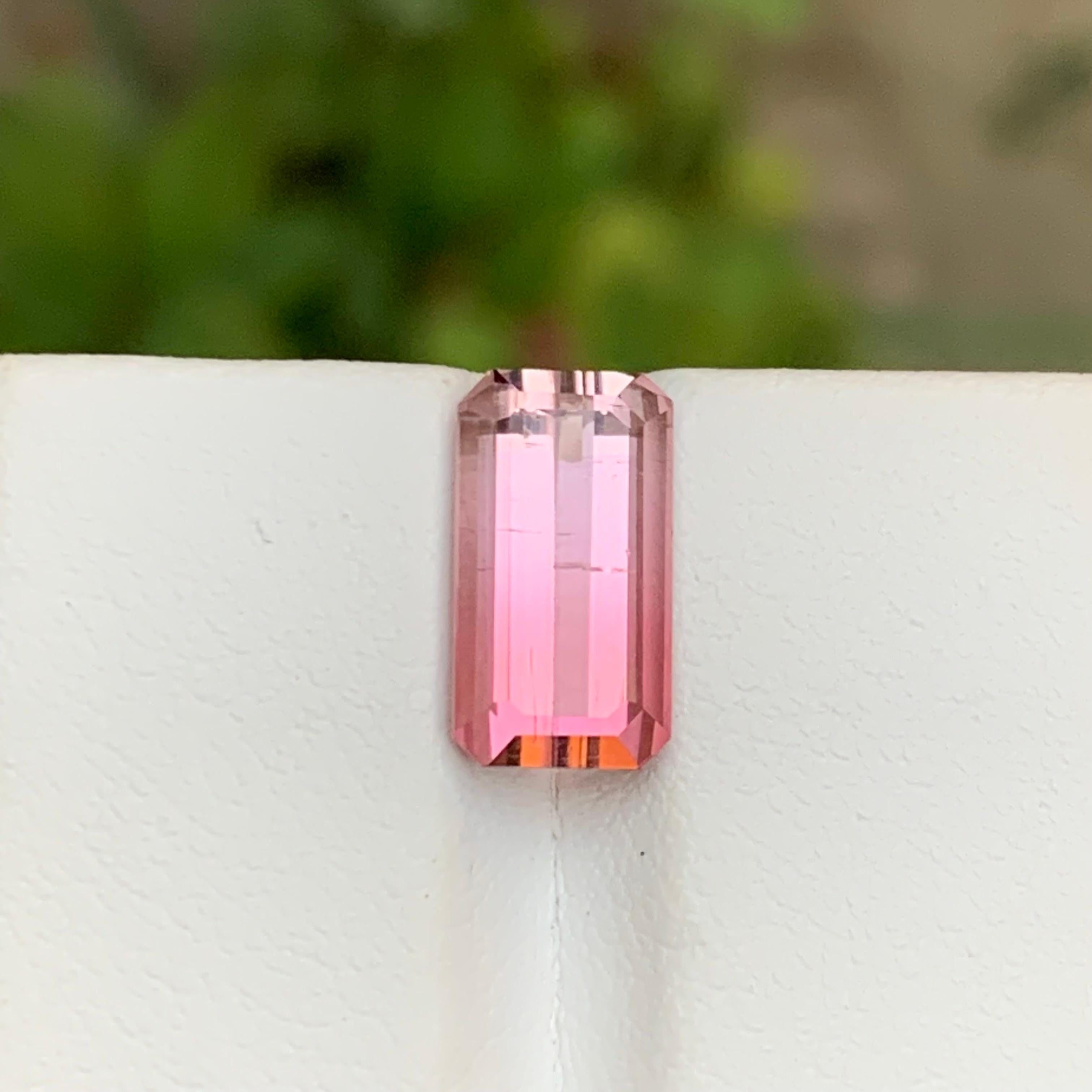 Pink Bicolor Natural Tourmaline Gemstone 4.30 Carat Emerald Cut  Ring, Jewelry For Sale 5