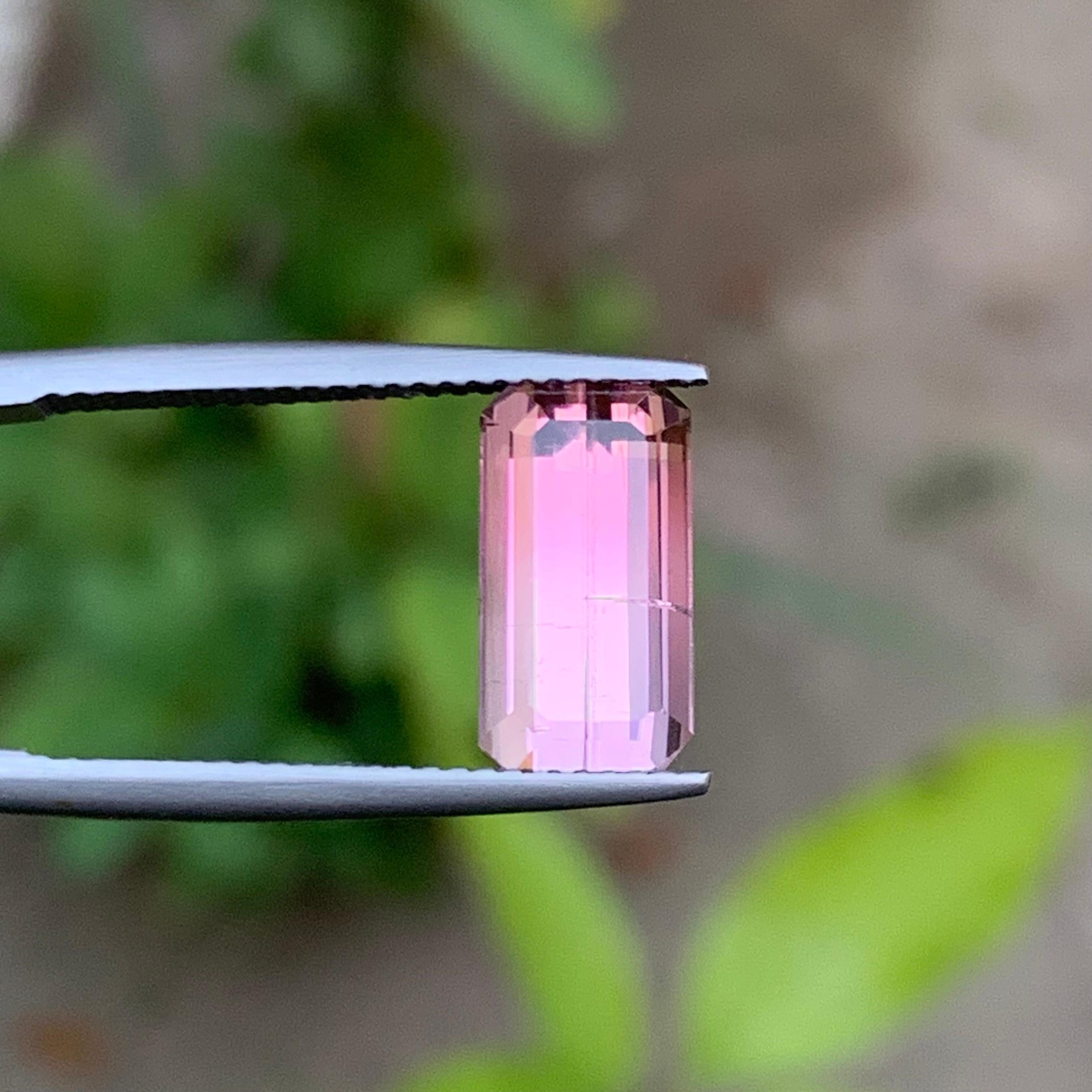 Pink Bicolor Natural Tourmaline Gemstone 4.30 Carat Emerald Cut  Ring, Jewelry For Sale 1