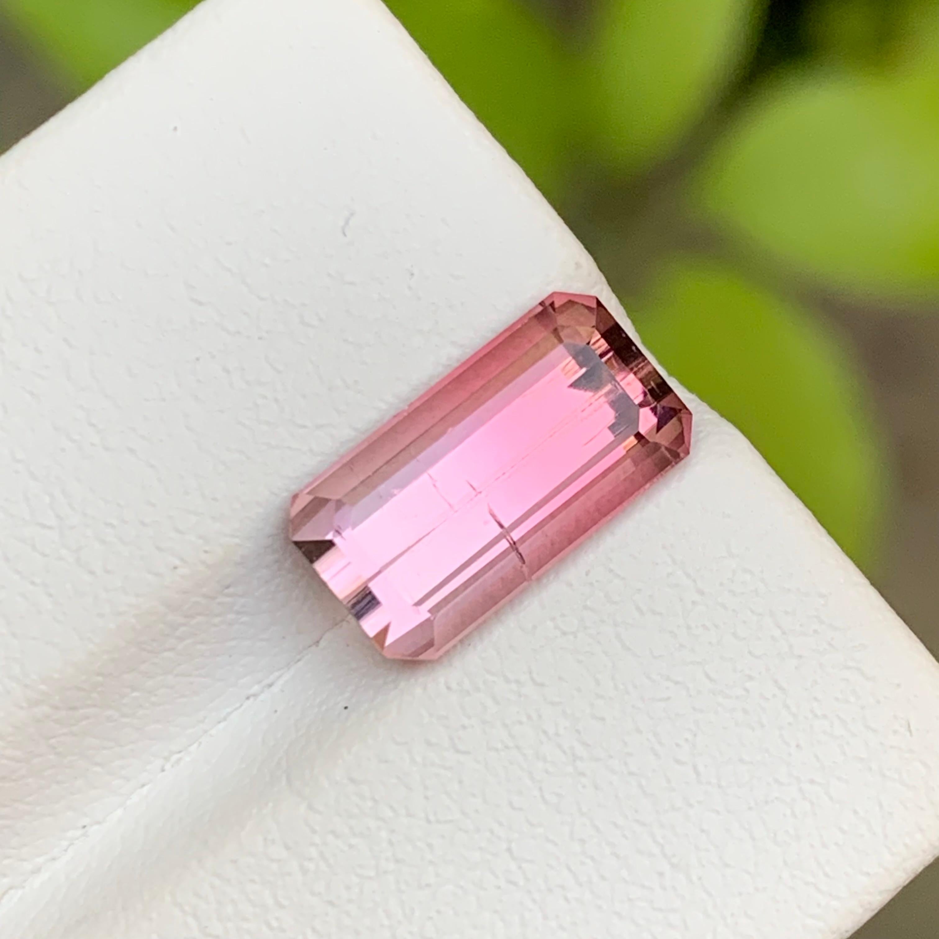 Pink Bicolor Natural Tourmaline Gemstone 4.30 Carat Emerald Cut  Ring, Jewelry For Sale 4
