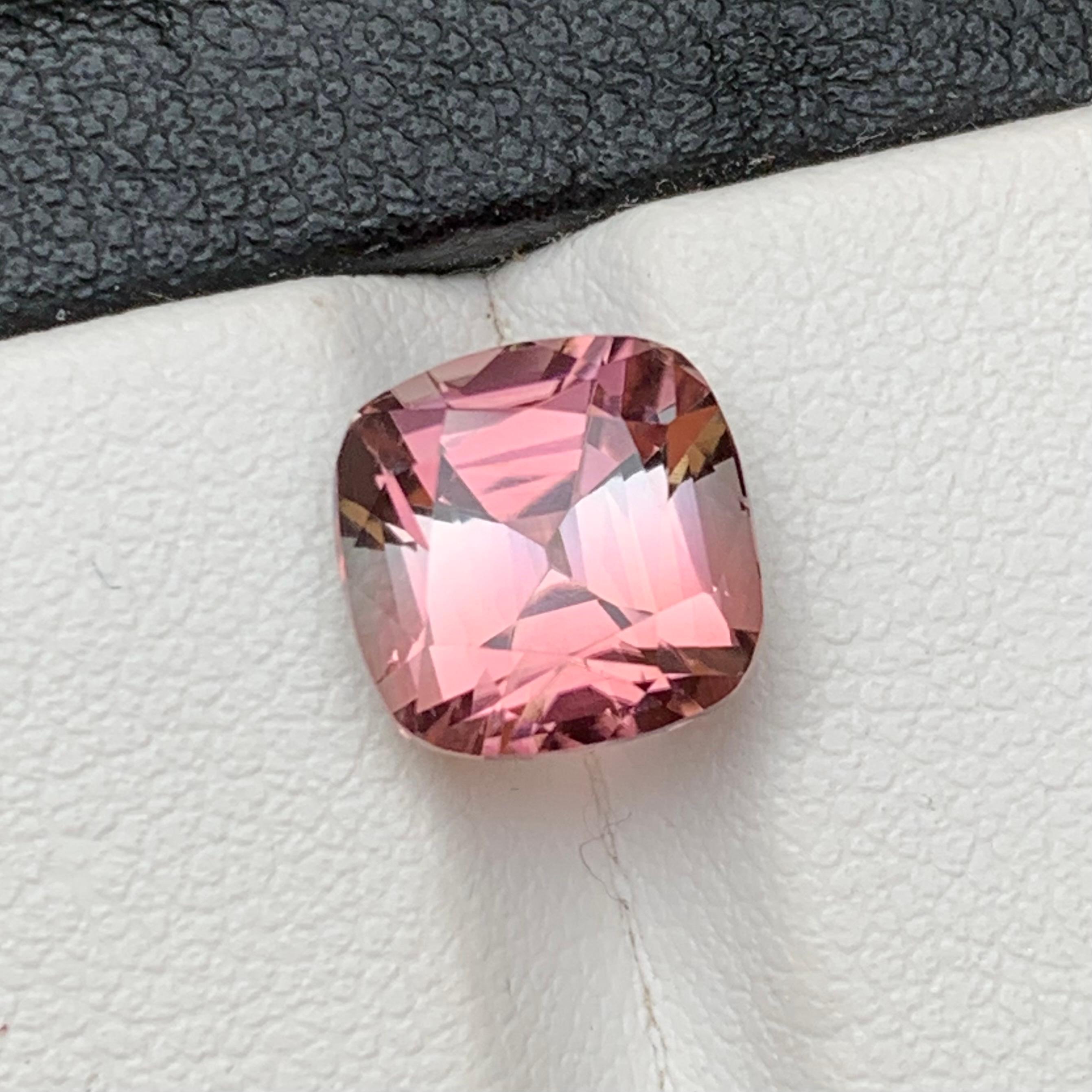 Contemporary Pink Bicolor Natural Tourmaline Ring Loose Gemstone 4.15 Ct Cushion Cut-Jewelry For Sale