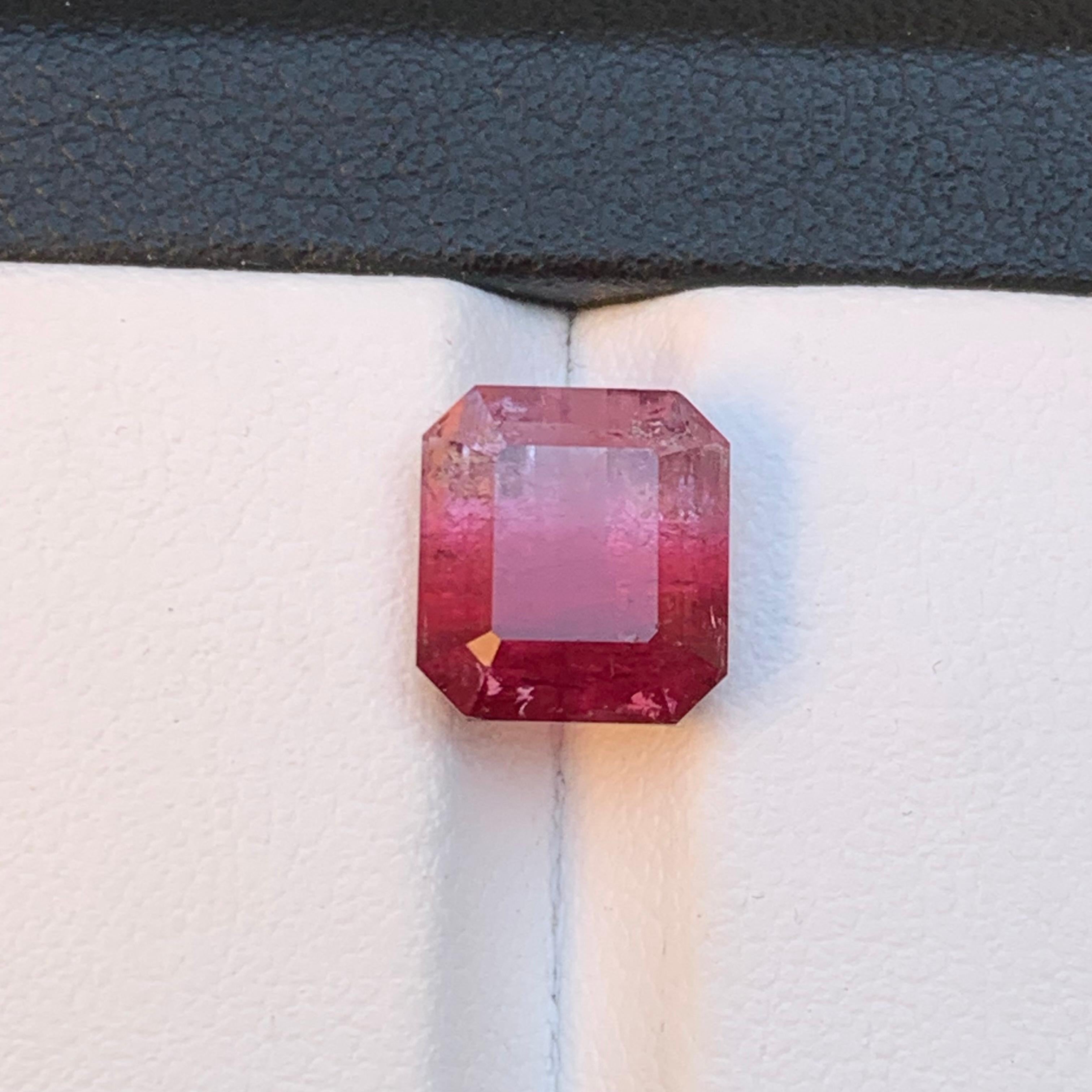 Pink Bicolor Natural Tourmaline Ring Loose Gemstone 4.70 Ct Emerald Cut Jewelry In New Condition For Sale In Peshawar, PK
